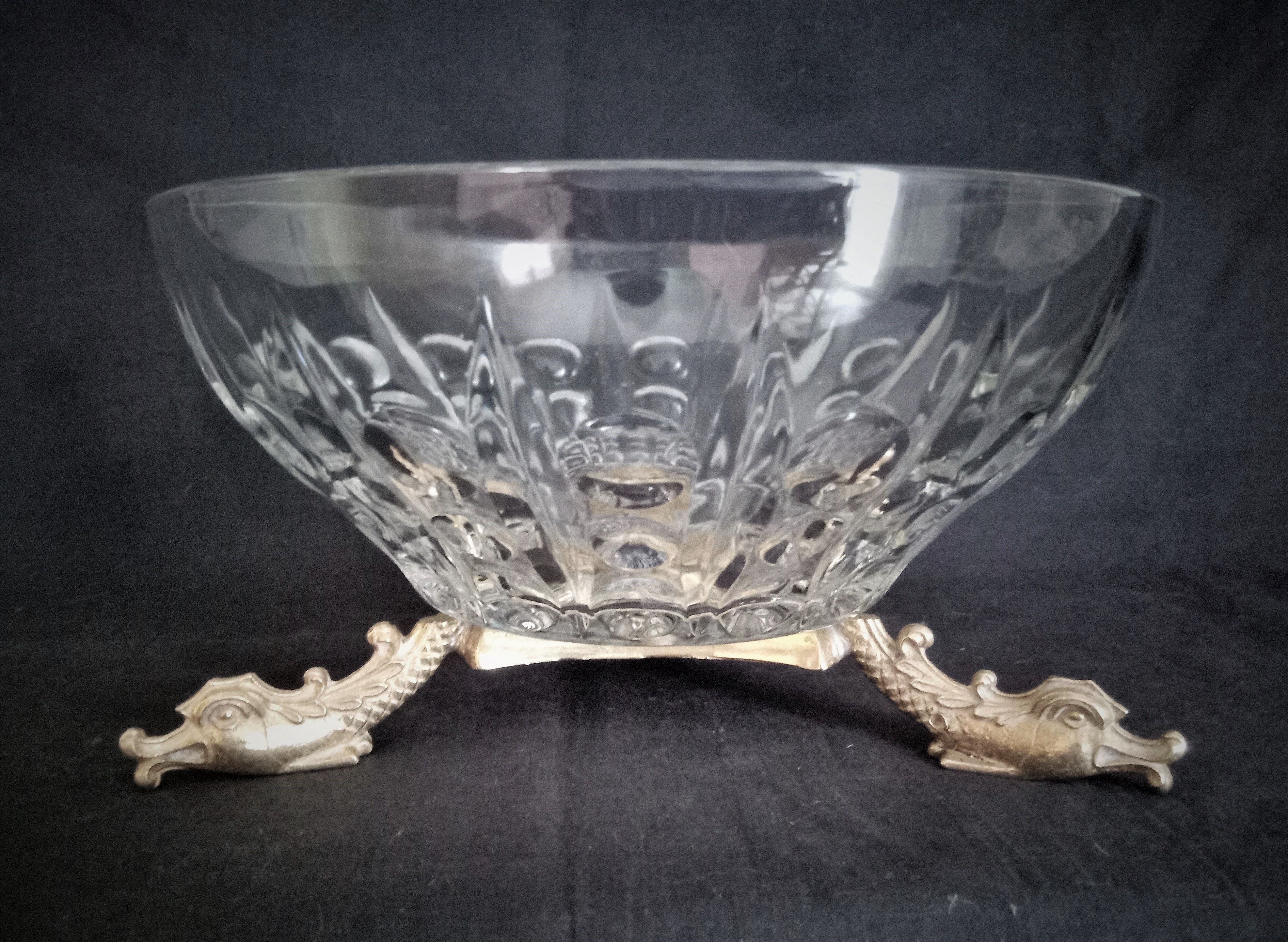 Glass centerpiece, bronze base in the shape of fish