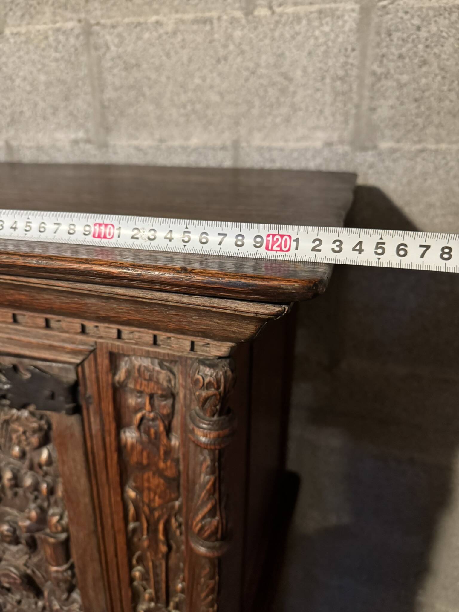 Antique buffet richly carved – Renaissance / Henry II style