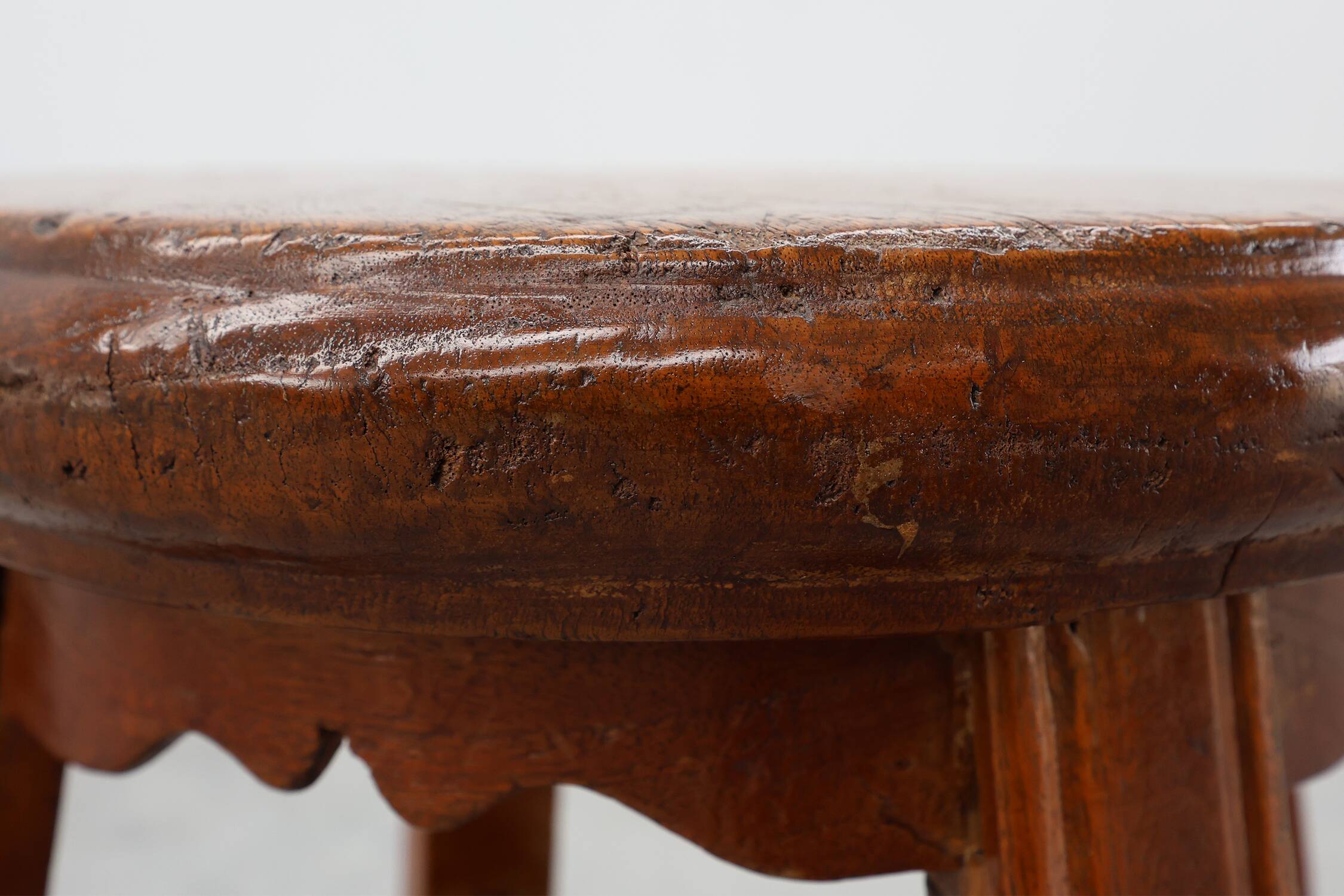 French Antique round stool in oak with nice patina, ca. 1850