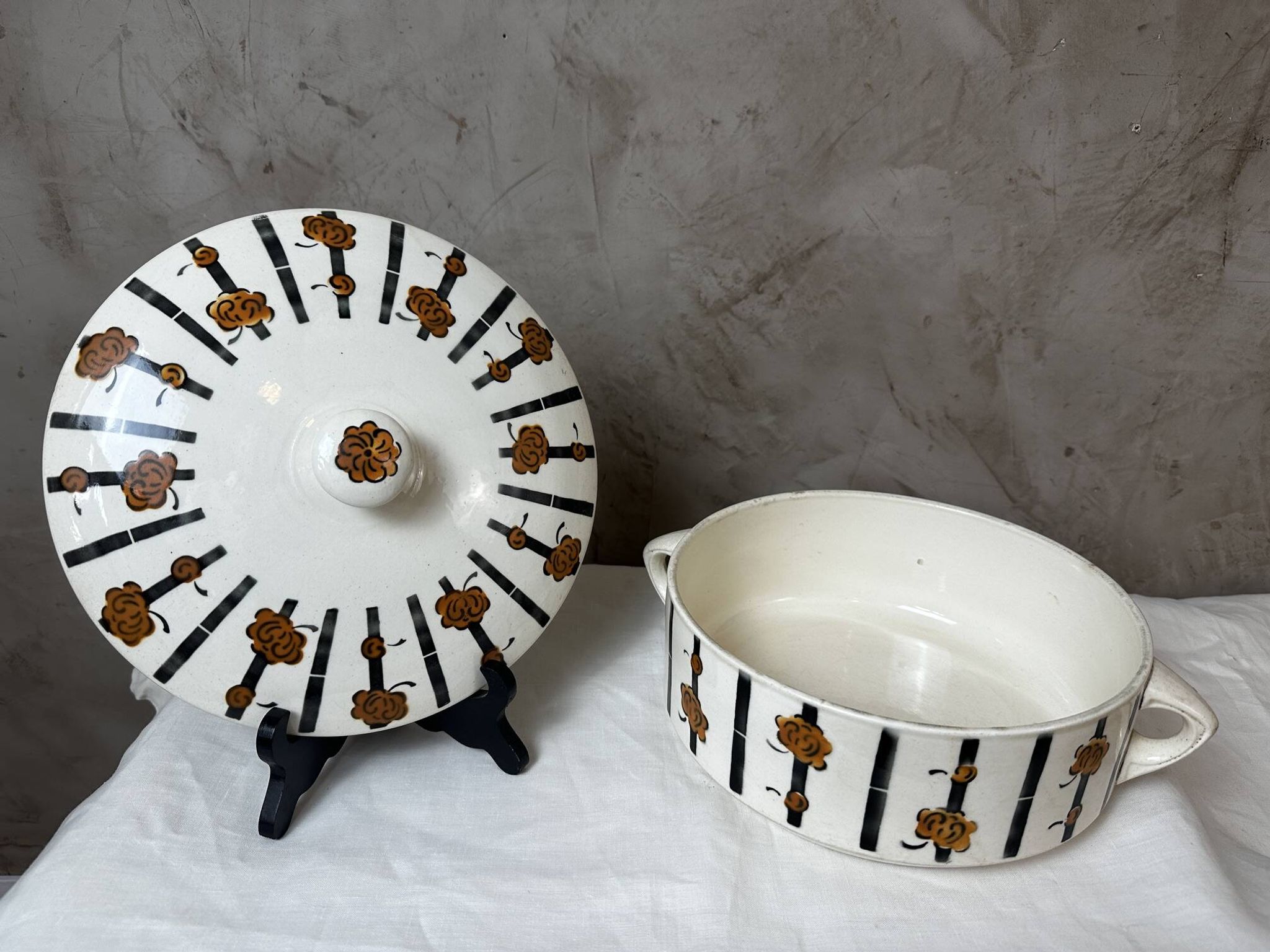 Service Art deco