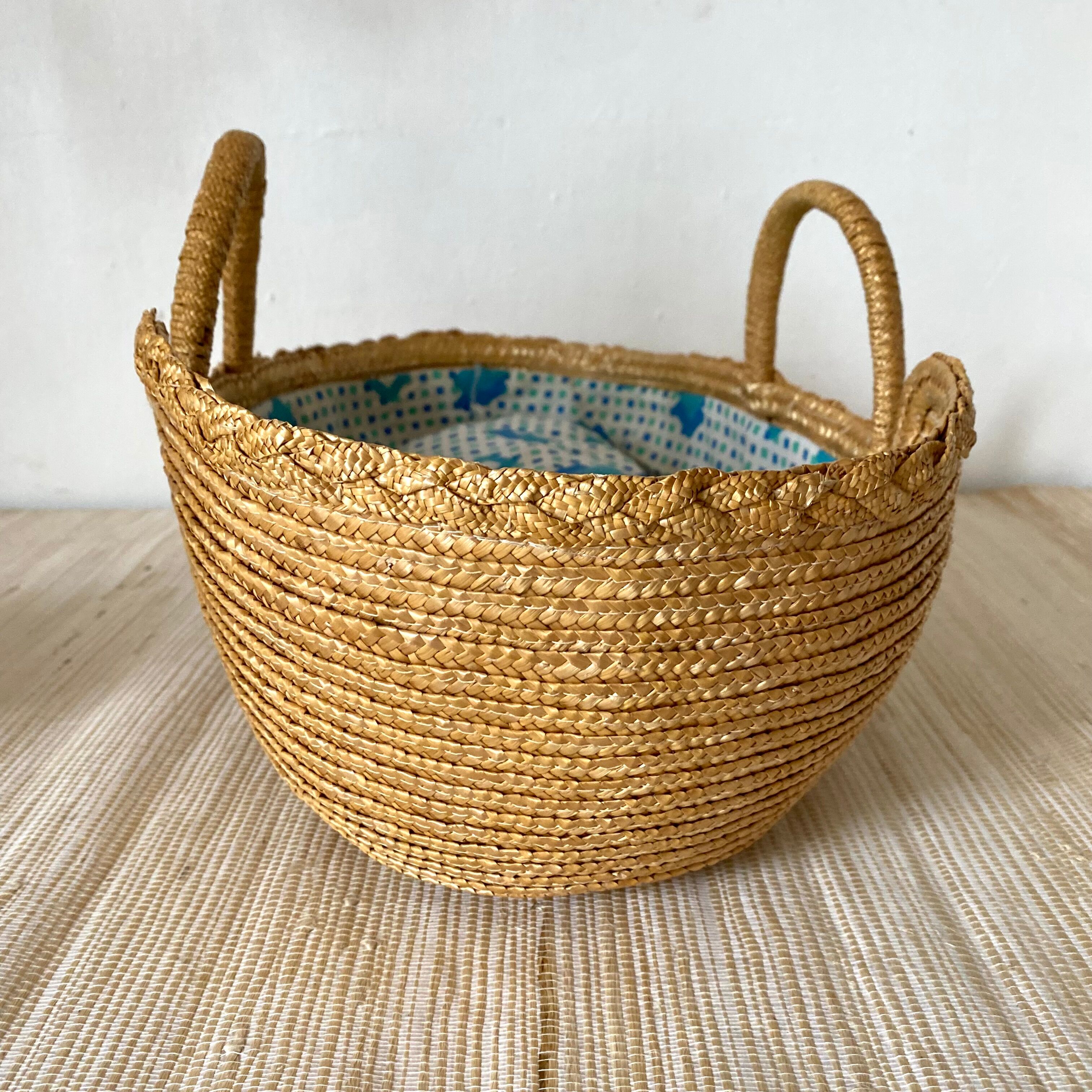 Vintage basket for straw doll and fabric