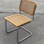 Chaise de design Cesca modèle B32 en chrome