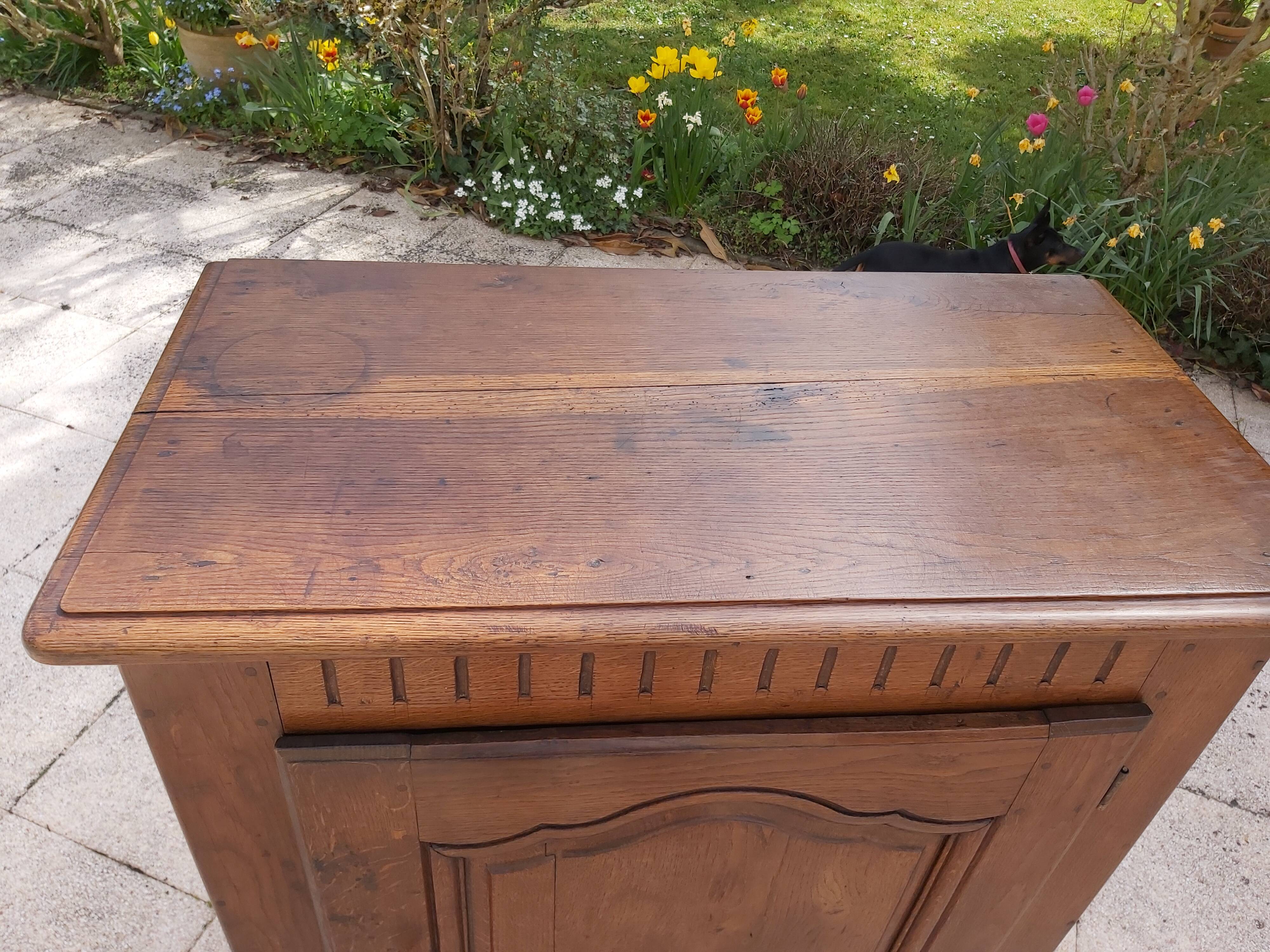 Eighteenth century oak buffet