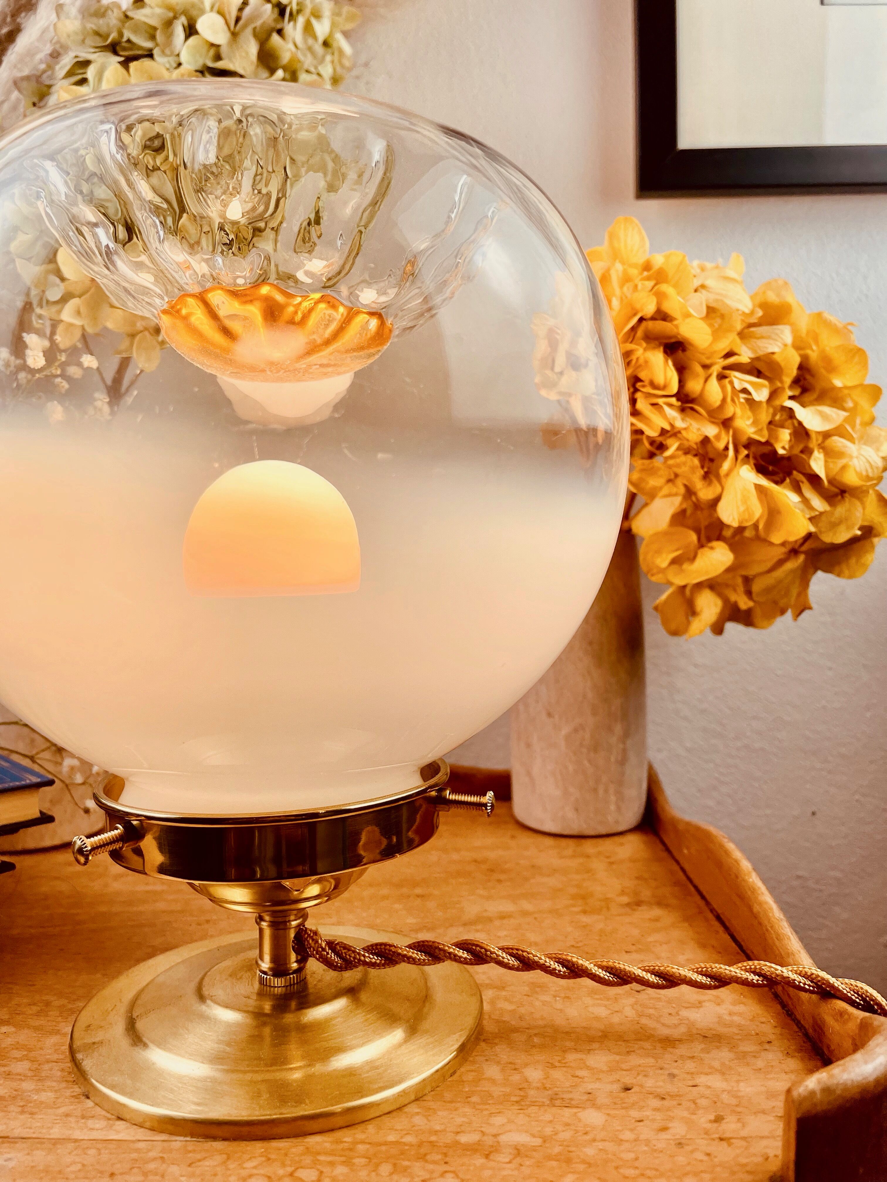 Old globe table lamp bi-color Murano Mazzega in white and orange blown glass