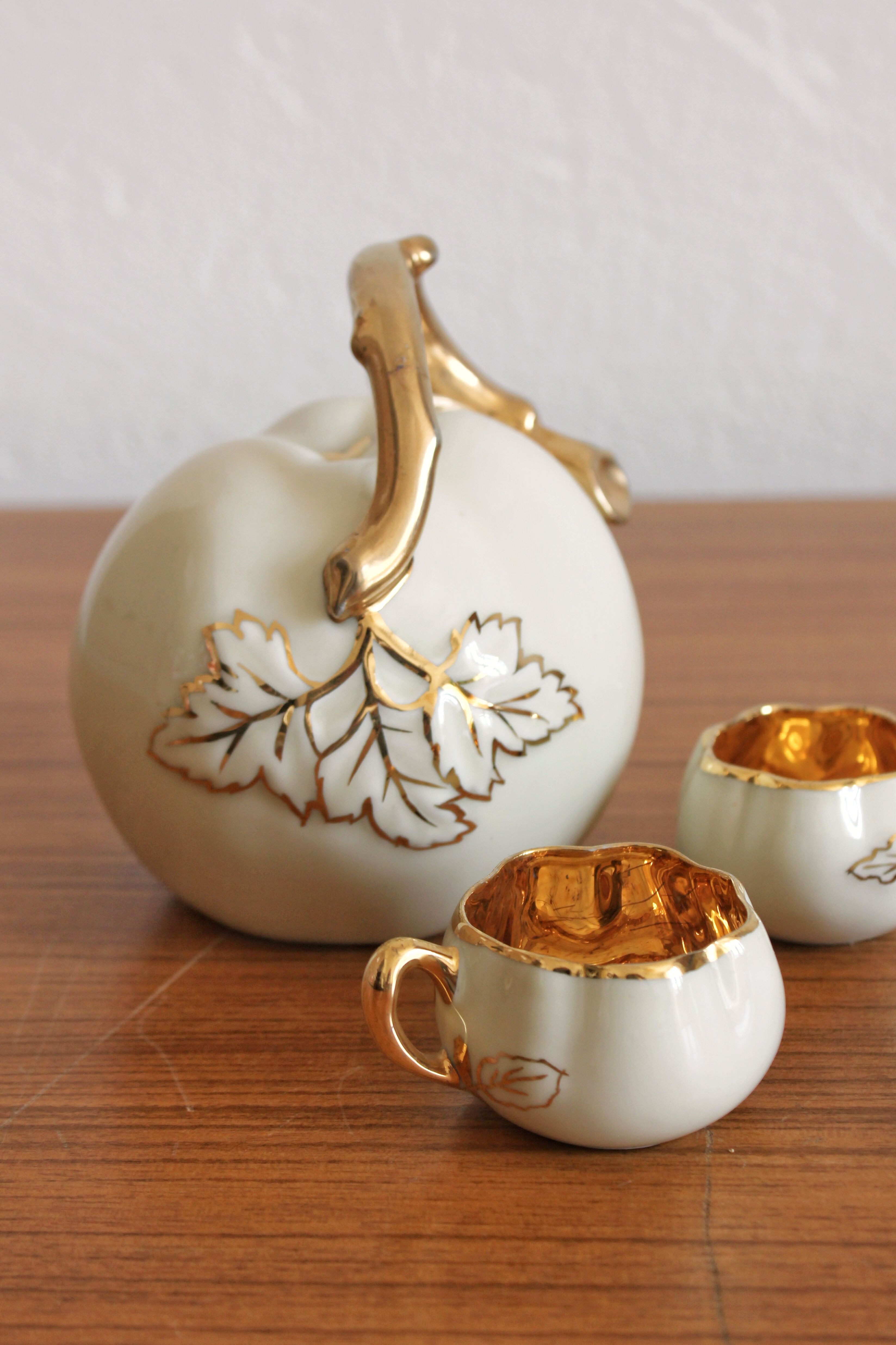 Service à digestif et tasses en porcelaine de Limoges Lucien Michelaud vintage