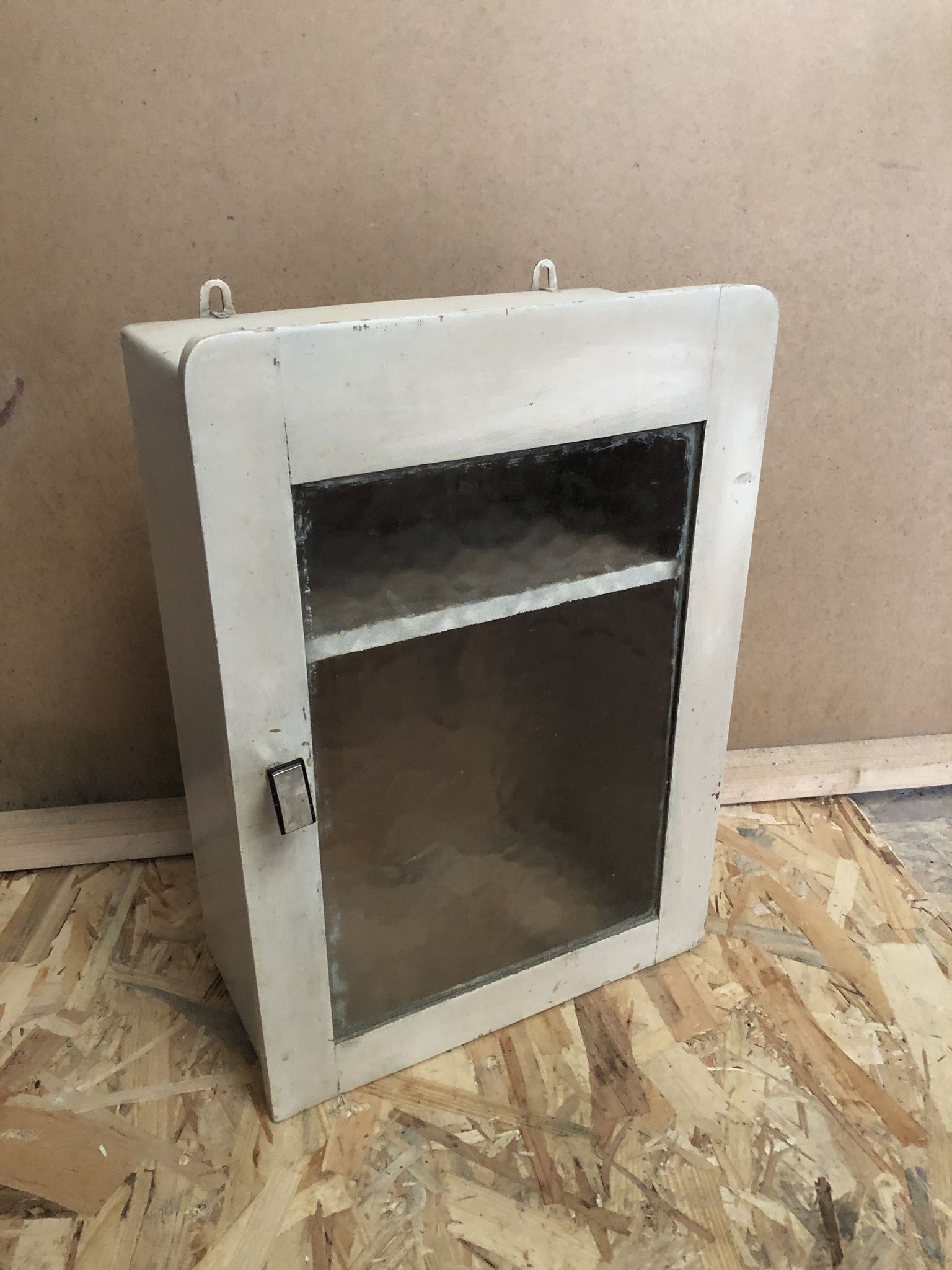 Old hanging medicine cabinet wood + opaque glass door 50's vintage