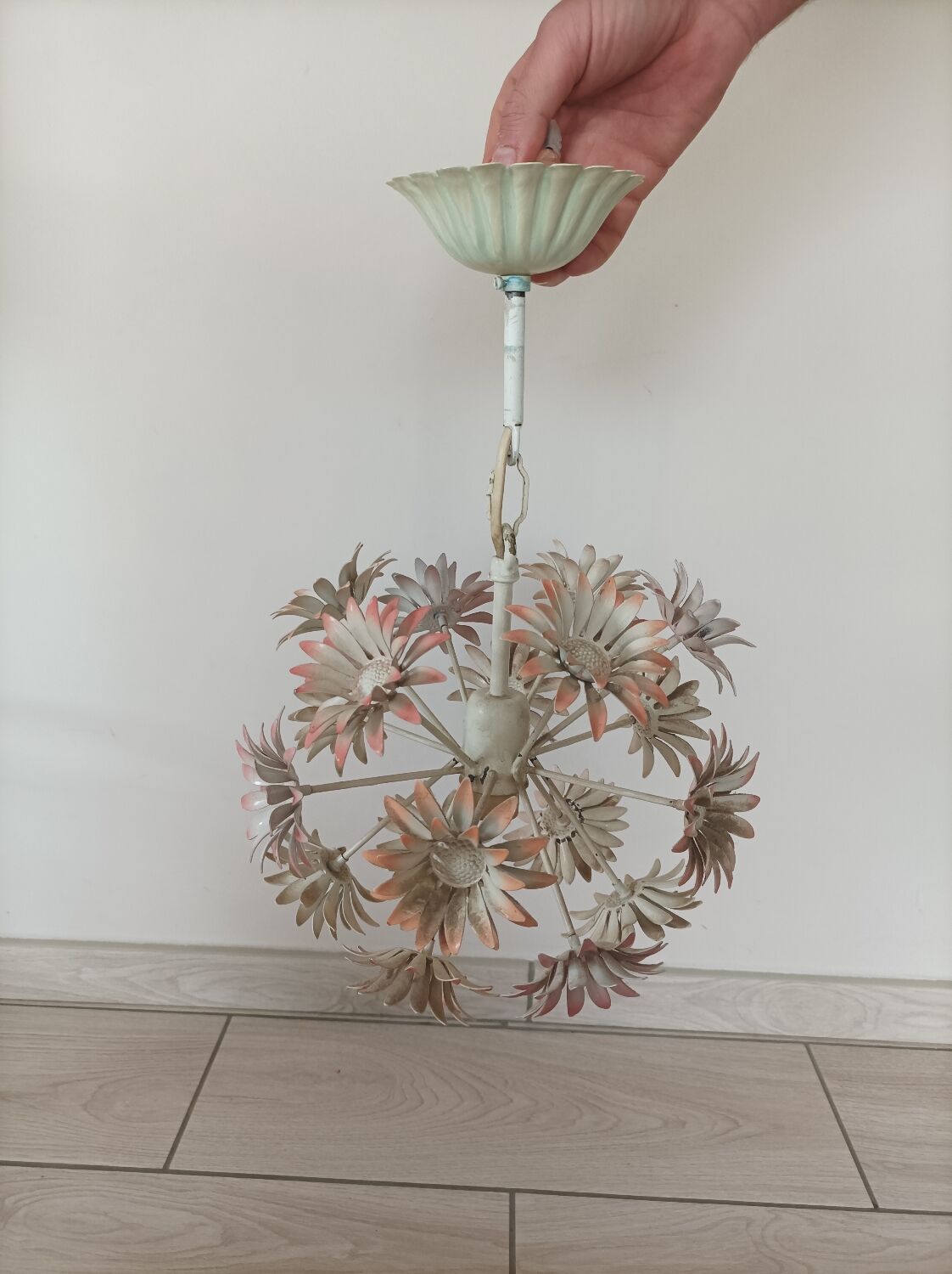 Flower ball chandelier