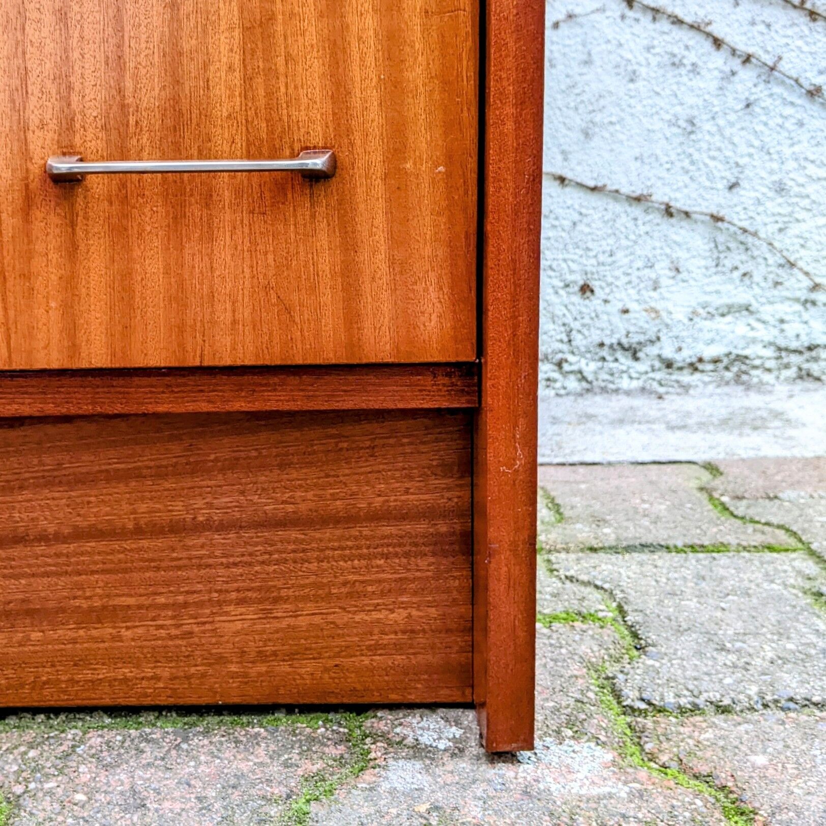 Chest of drawers mahogany veneer 60s