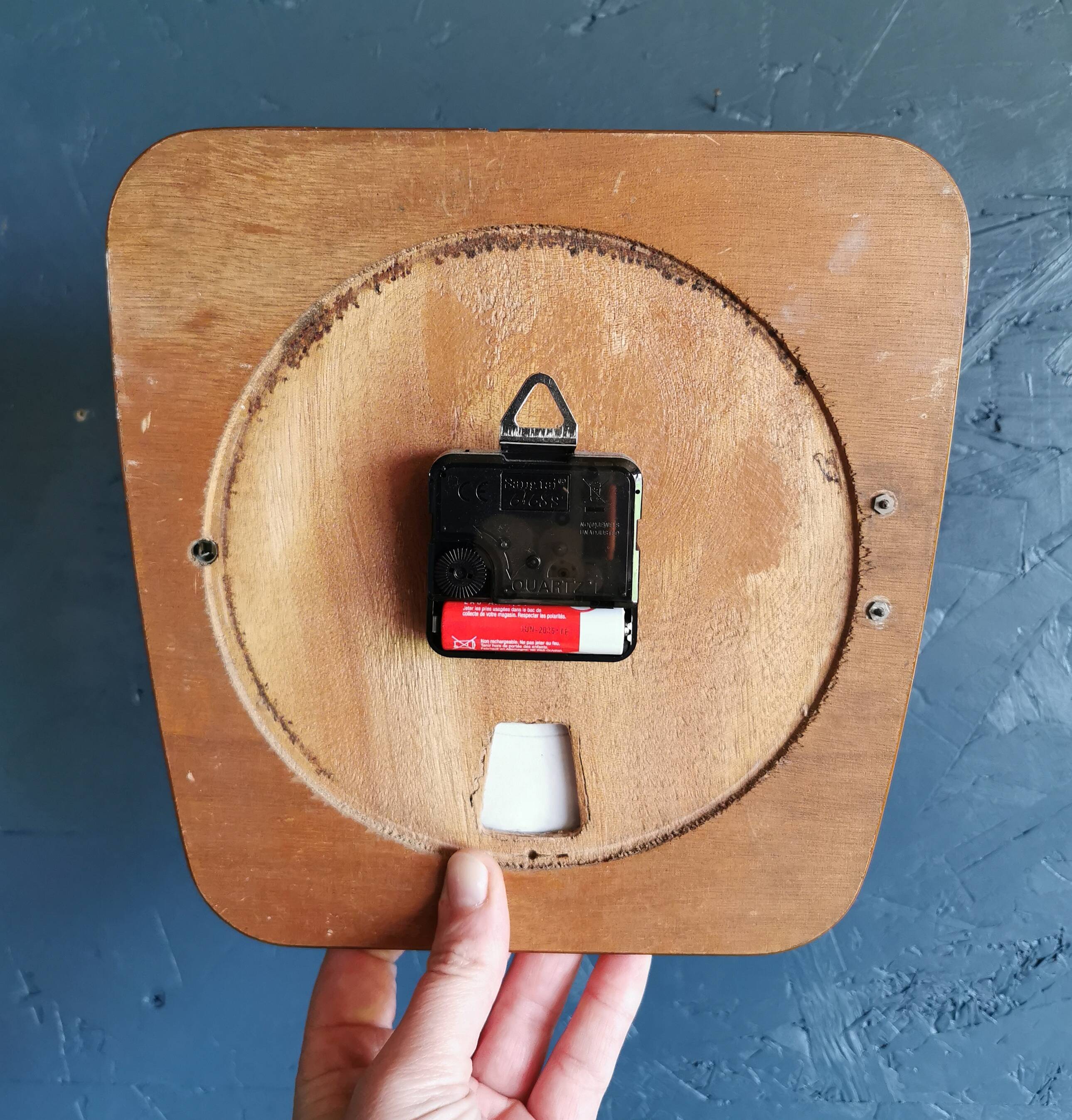 Vintage silent wall pendulum clock 60s trapeze "Gingko black gold"