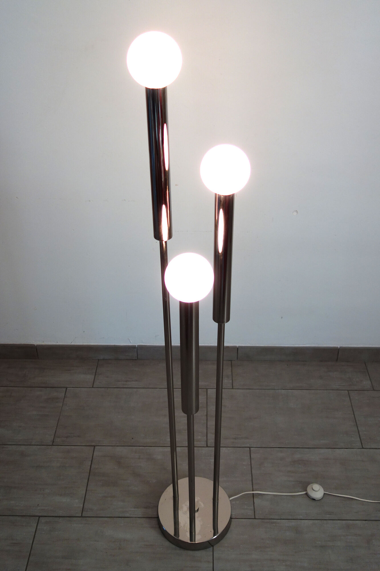 Space Age floor lamp vntage glass and chromed metal, 1970s
