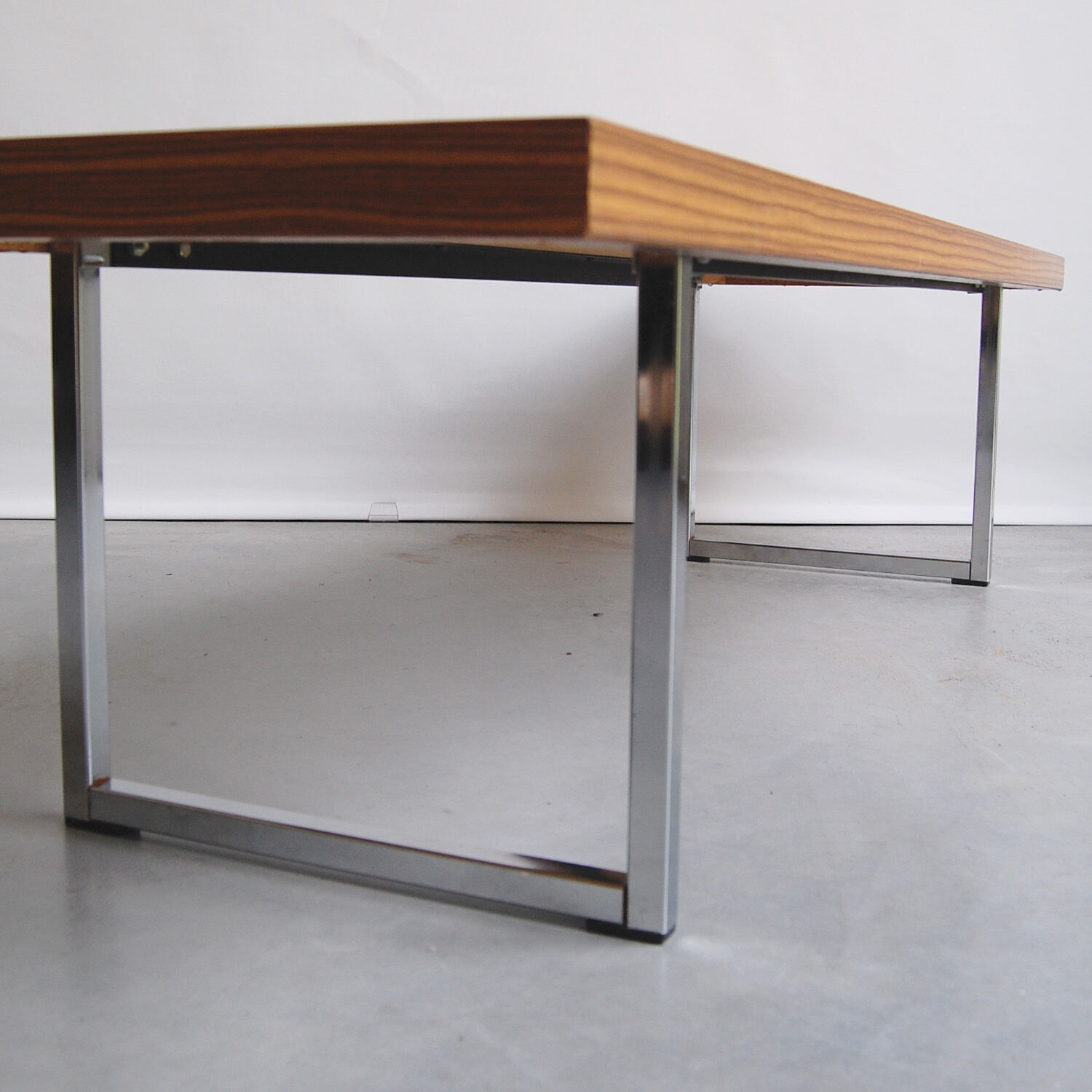 Coffee table - bench by Pierre Guariche for Meurop 1960s