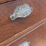 Oak chest of drawers