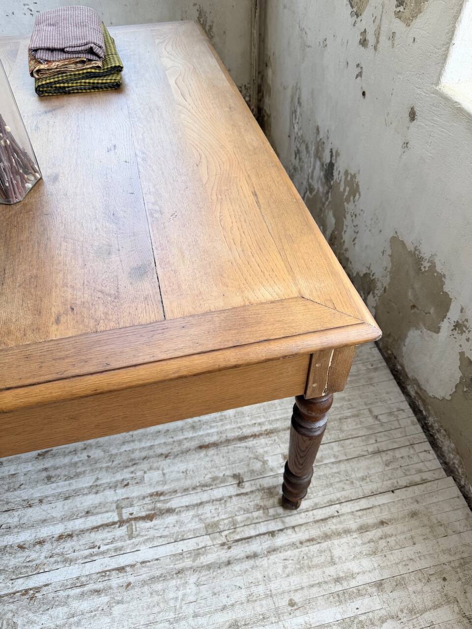 Grande table de ferme XL chêne « carrée » conférence 1950