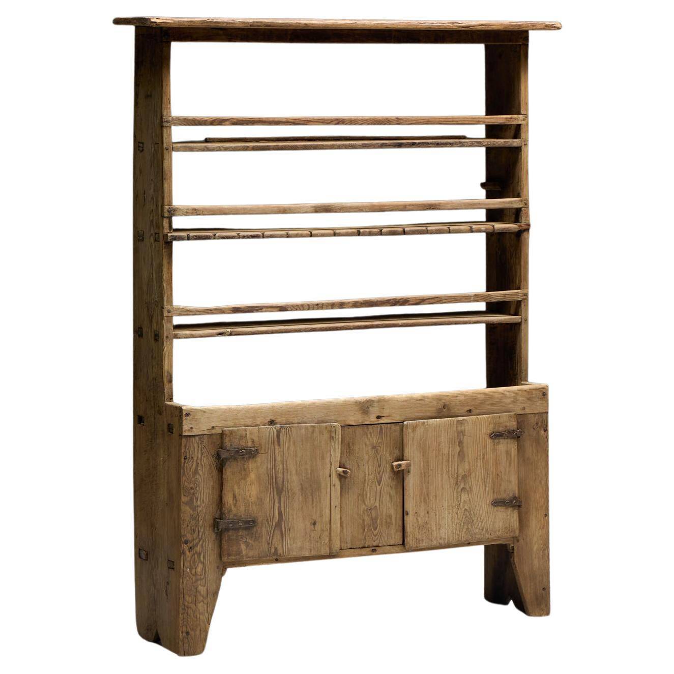 Cabinet rustique primitif, France, 19e siècle