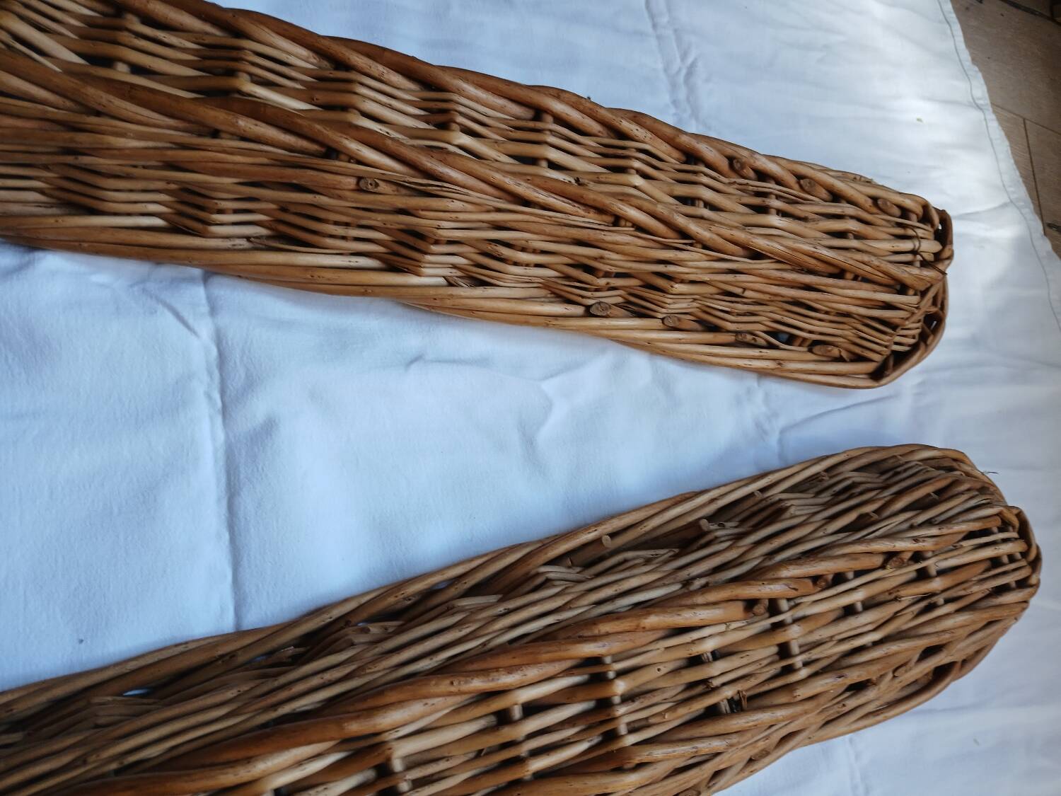 2 baker's baskets
