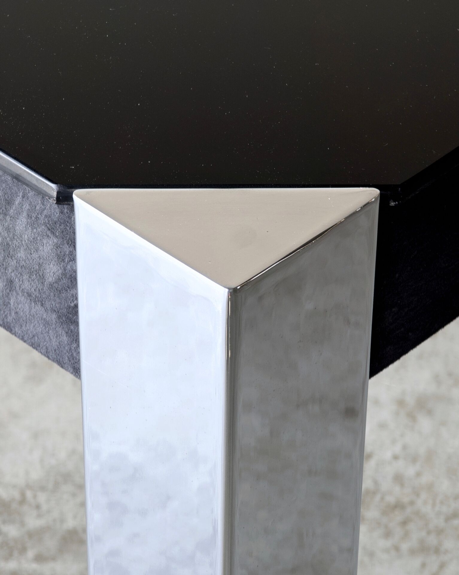 Vintage Tucroma table, Guido Faleschini for Mariani Hermes, 1970.