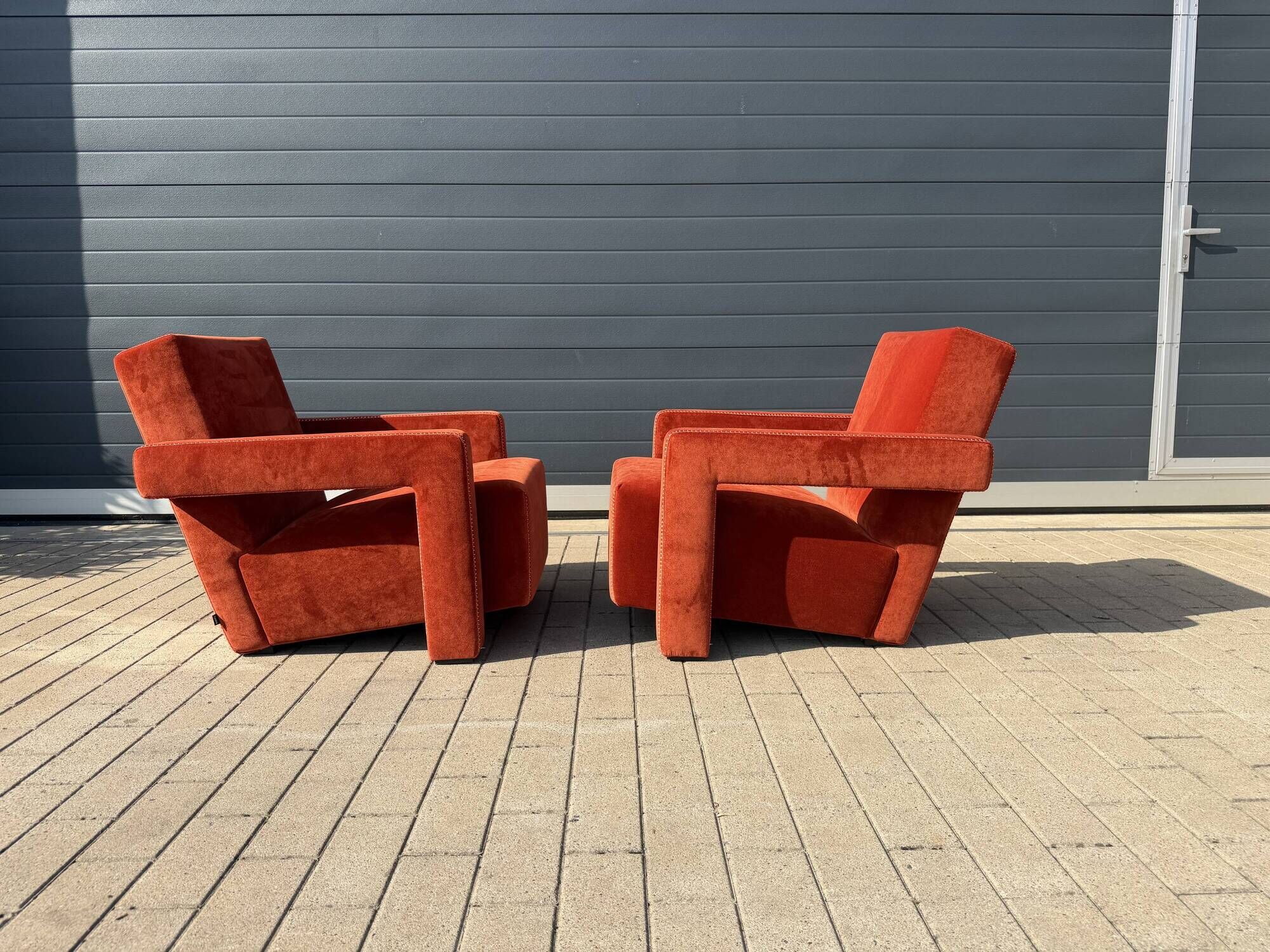 2x Cassina Utrecht chair in terracotta (rust brown) velvet in new condition!