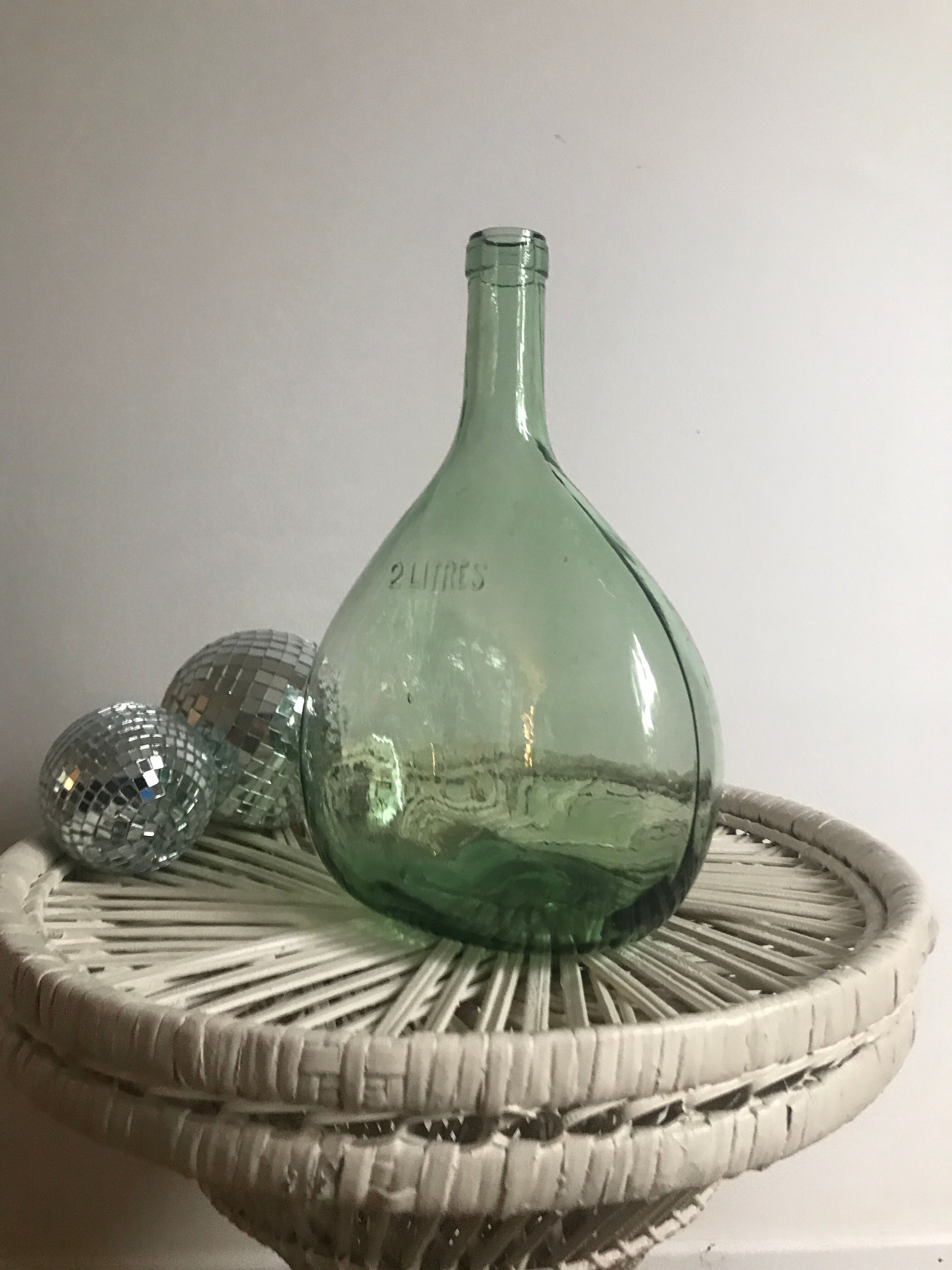 Glass bottle lady jeanne green flat 2 liters