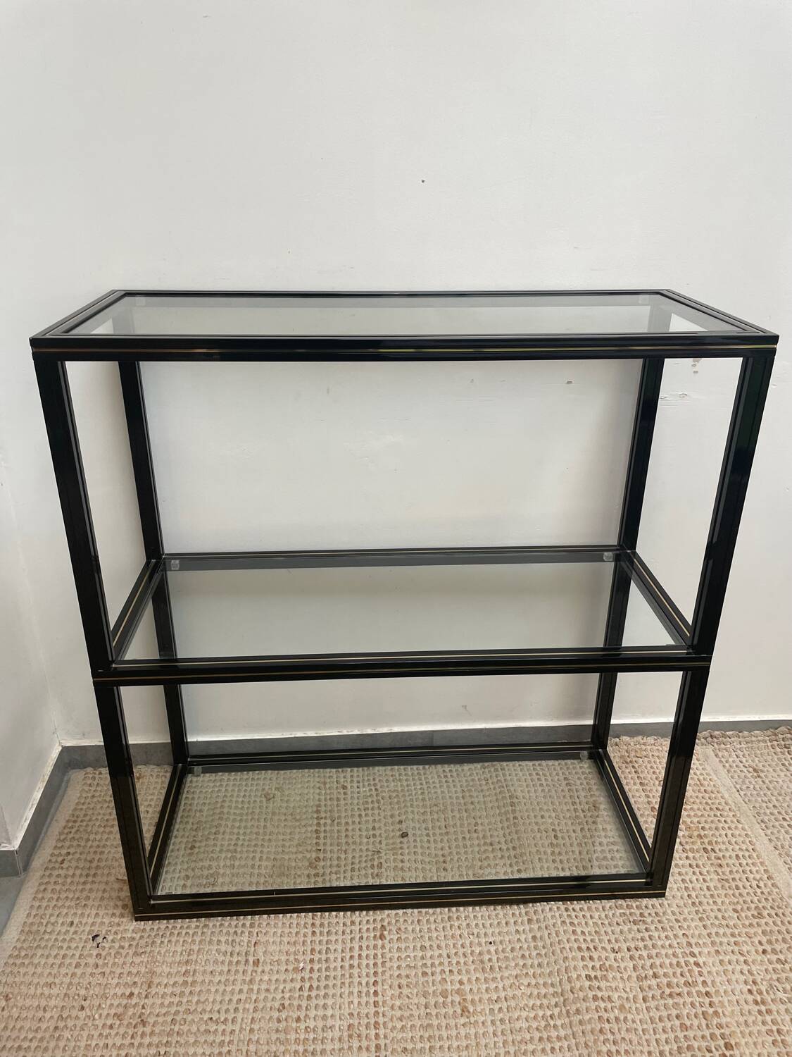 Pierre Vandel shelves