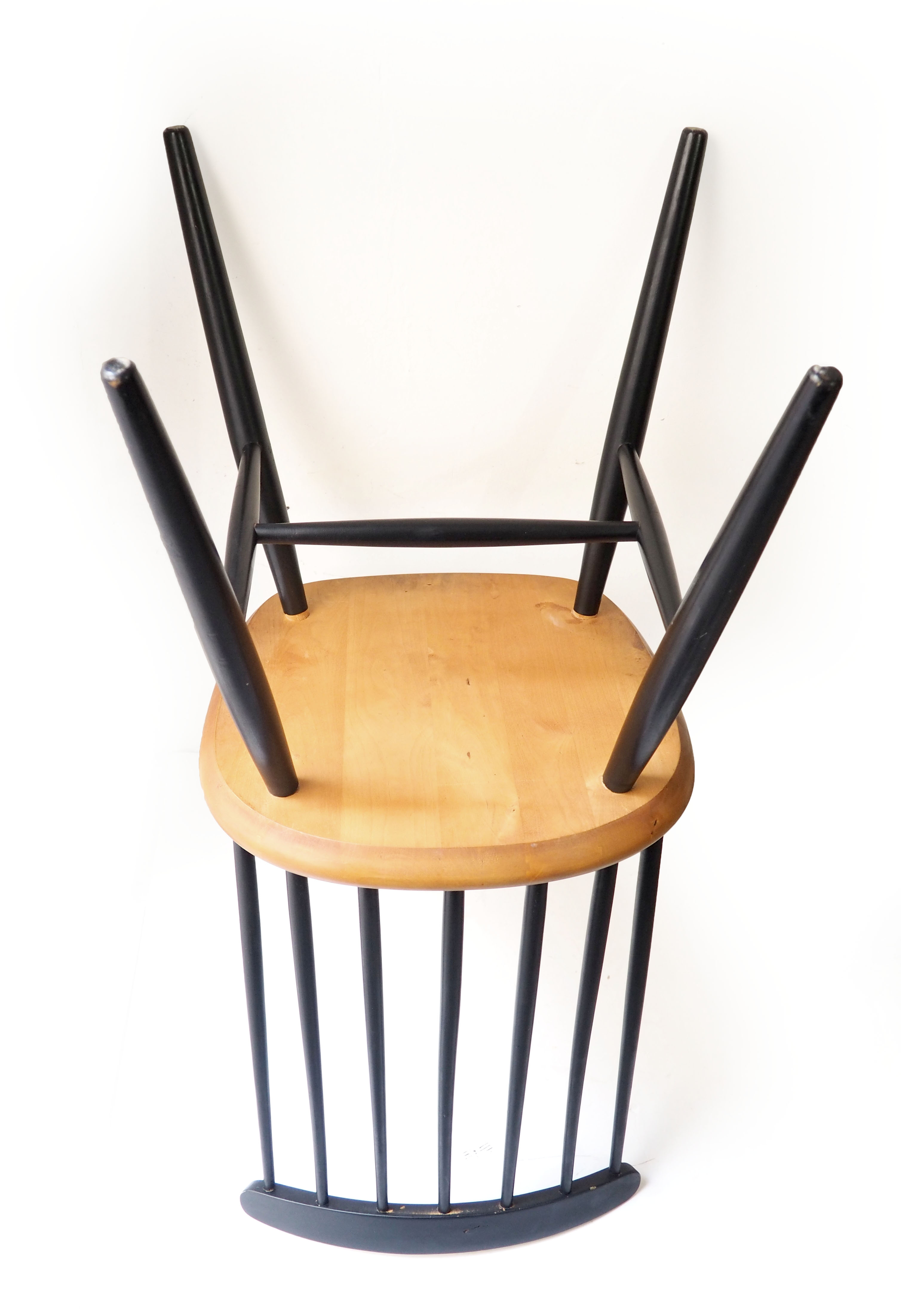 Series of 4 Scandinavian chairs