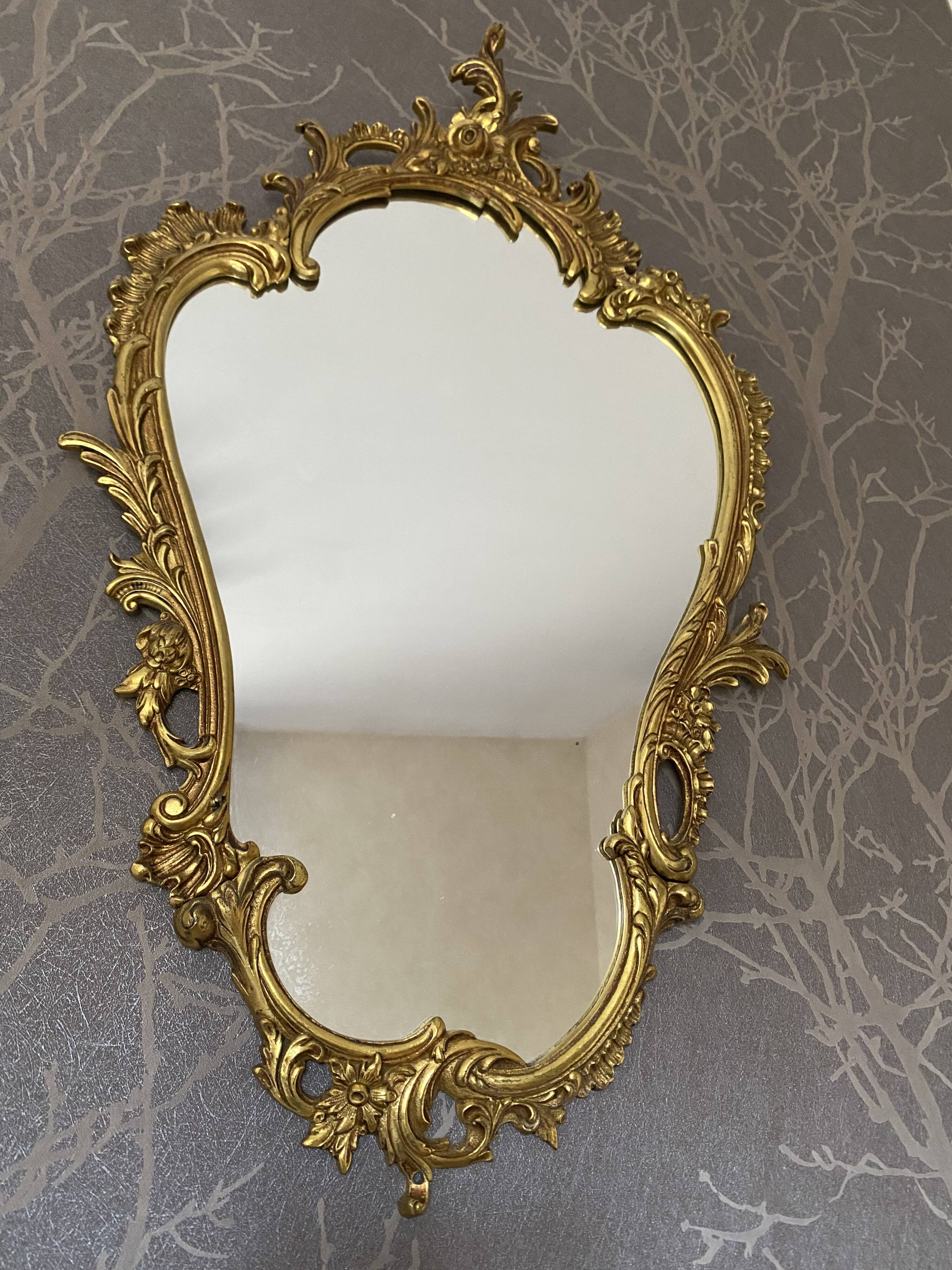 Miroir baroque rocaille en bronze doré