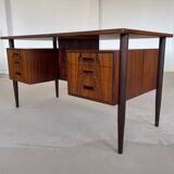 Bureau en palissandre danois par Gunnar Nielsen.