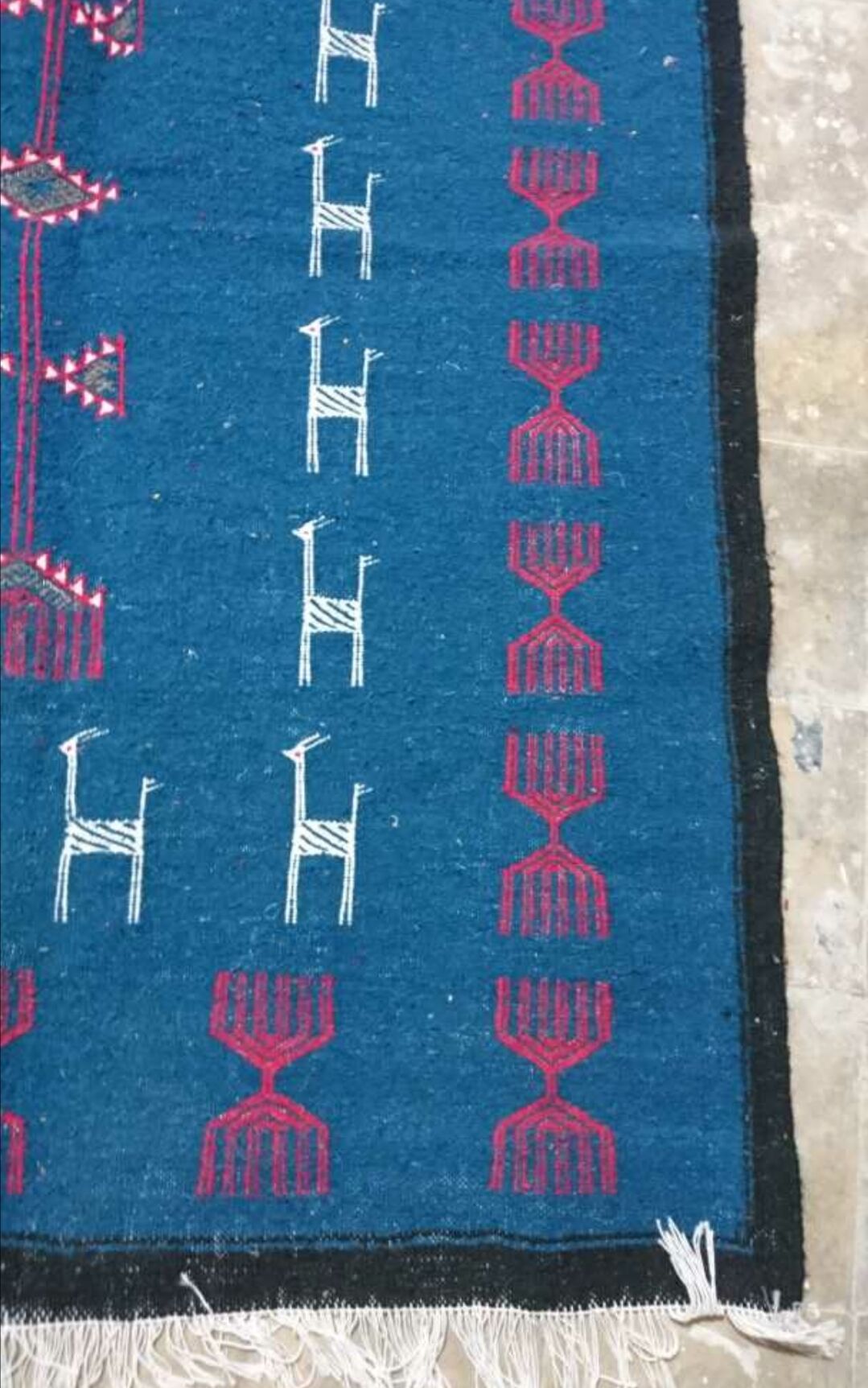 Tapis bleu en laine 195x110cm