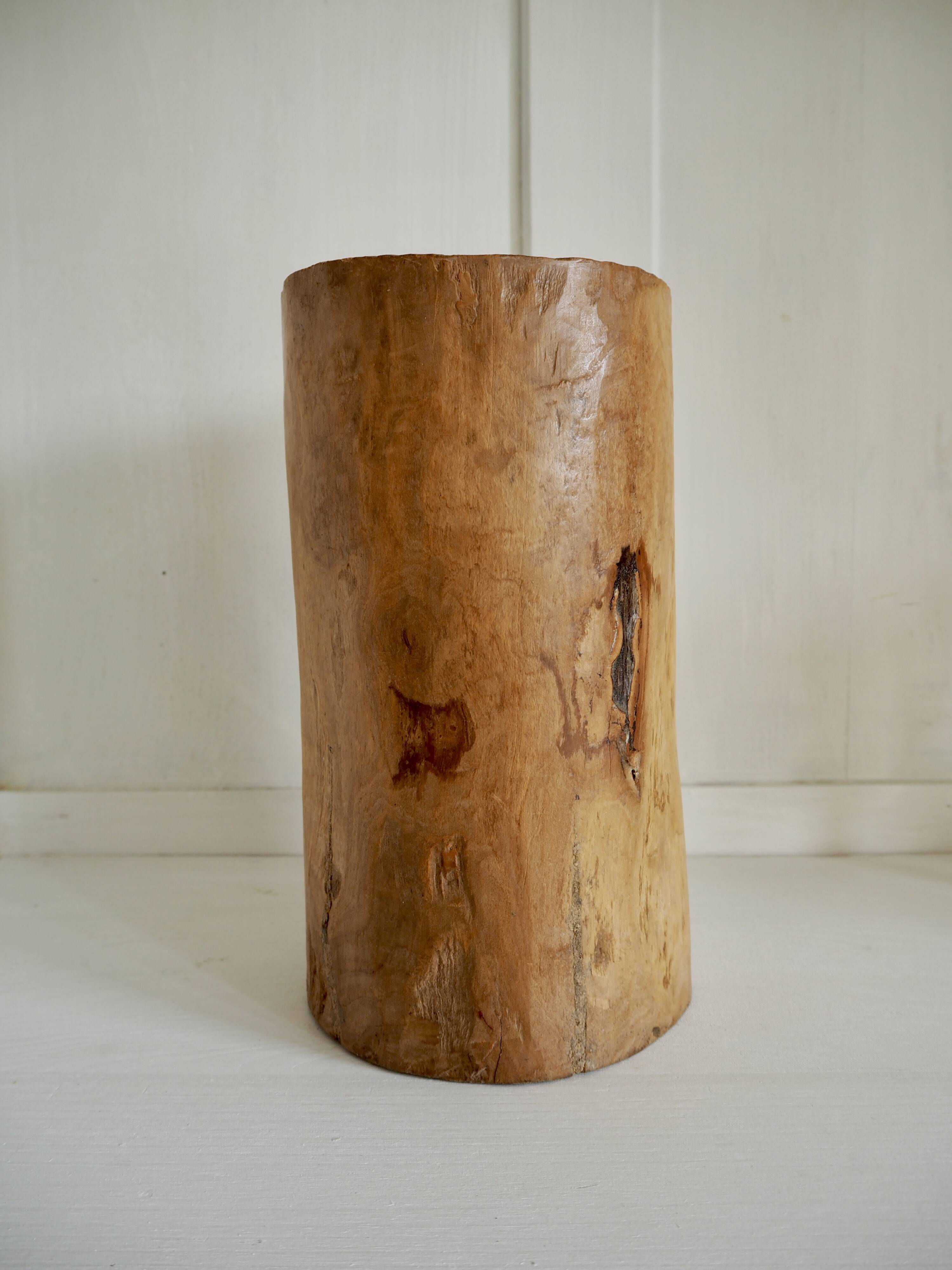 Vase XL en bois brutaliste