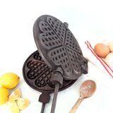 Heavy Antique Waffle Pan. Cast Iron Waffle Maker.