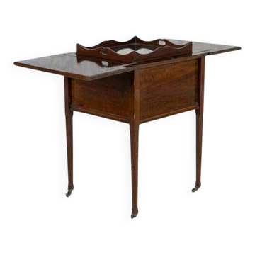 Table d'appoint en acajou anglais avec plateau caché, 1880