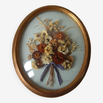 Old medallion frame bouquet of natural dried flowers curved glass 33 cm