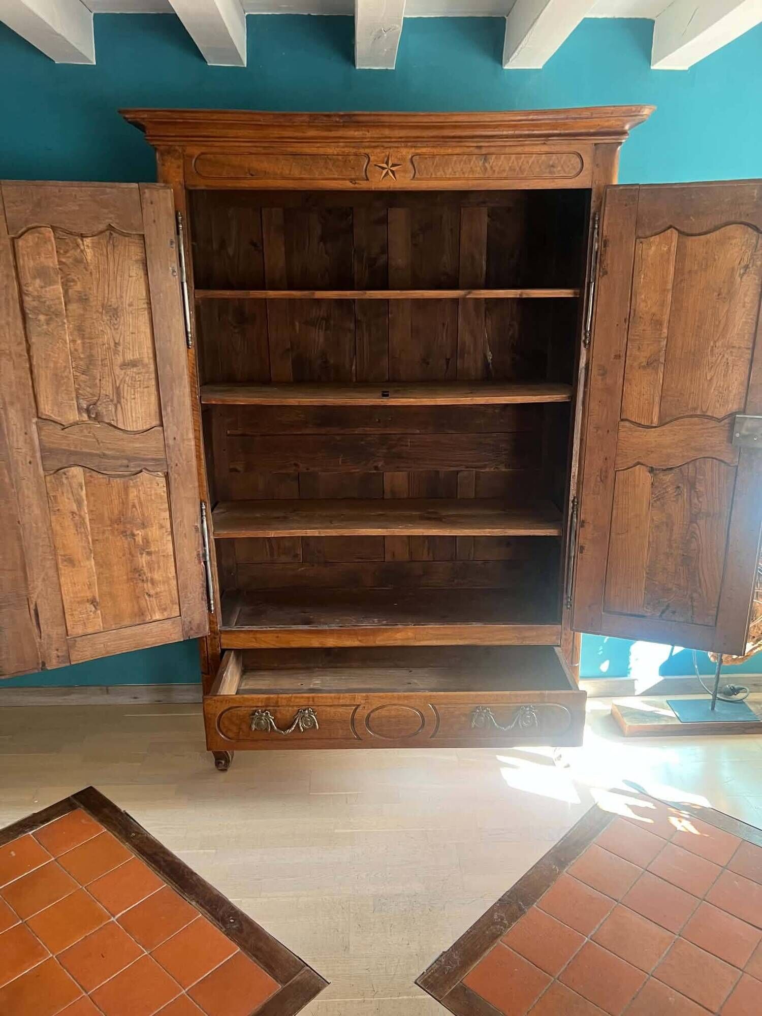 wardrobe