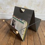 Memphis style magazine rack