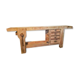 Established primitive console