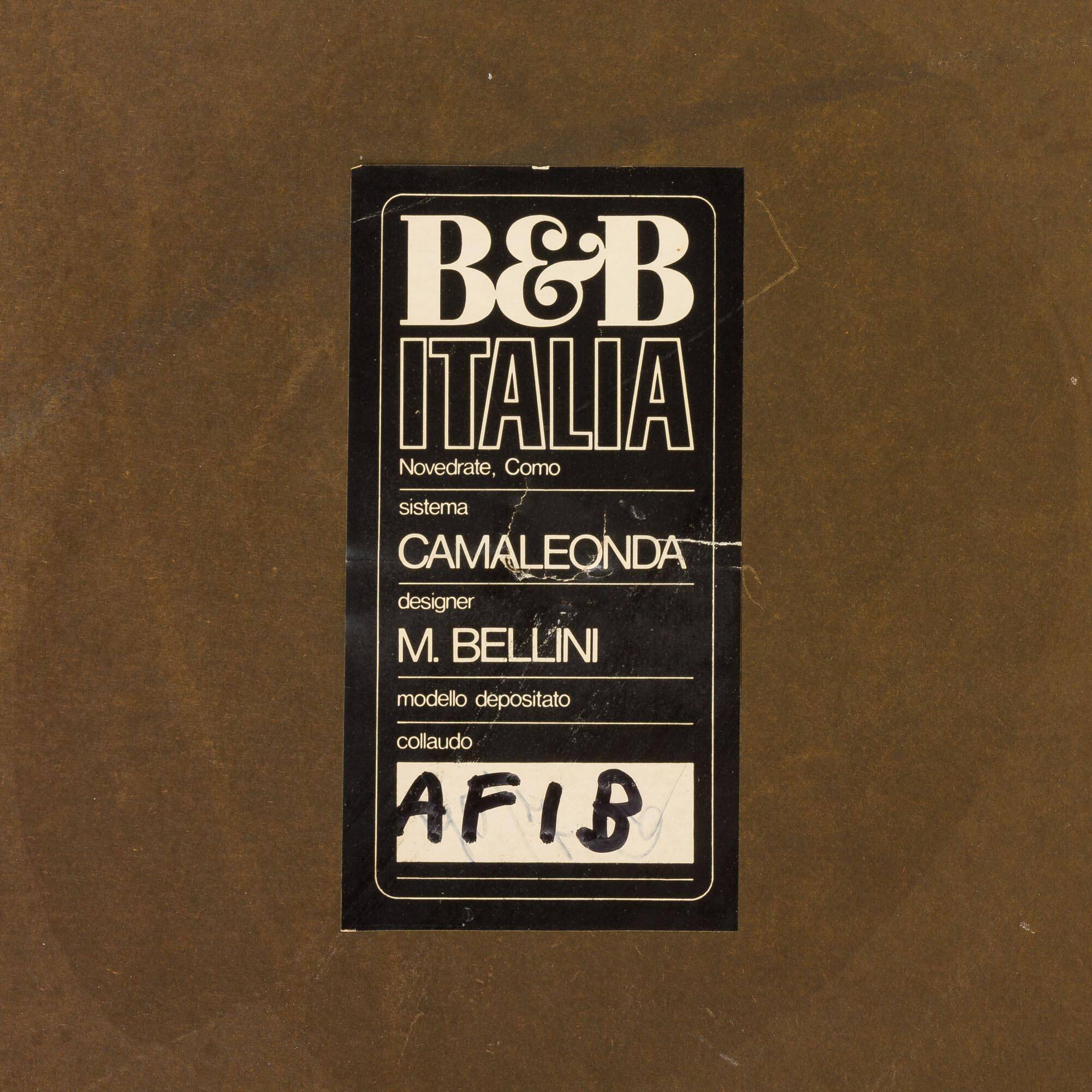 Camaleonda Sofa by Mario Bellini renovated in linen upholstery