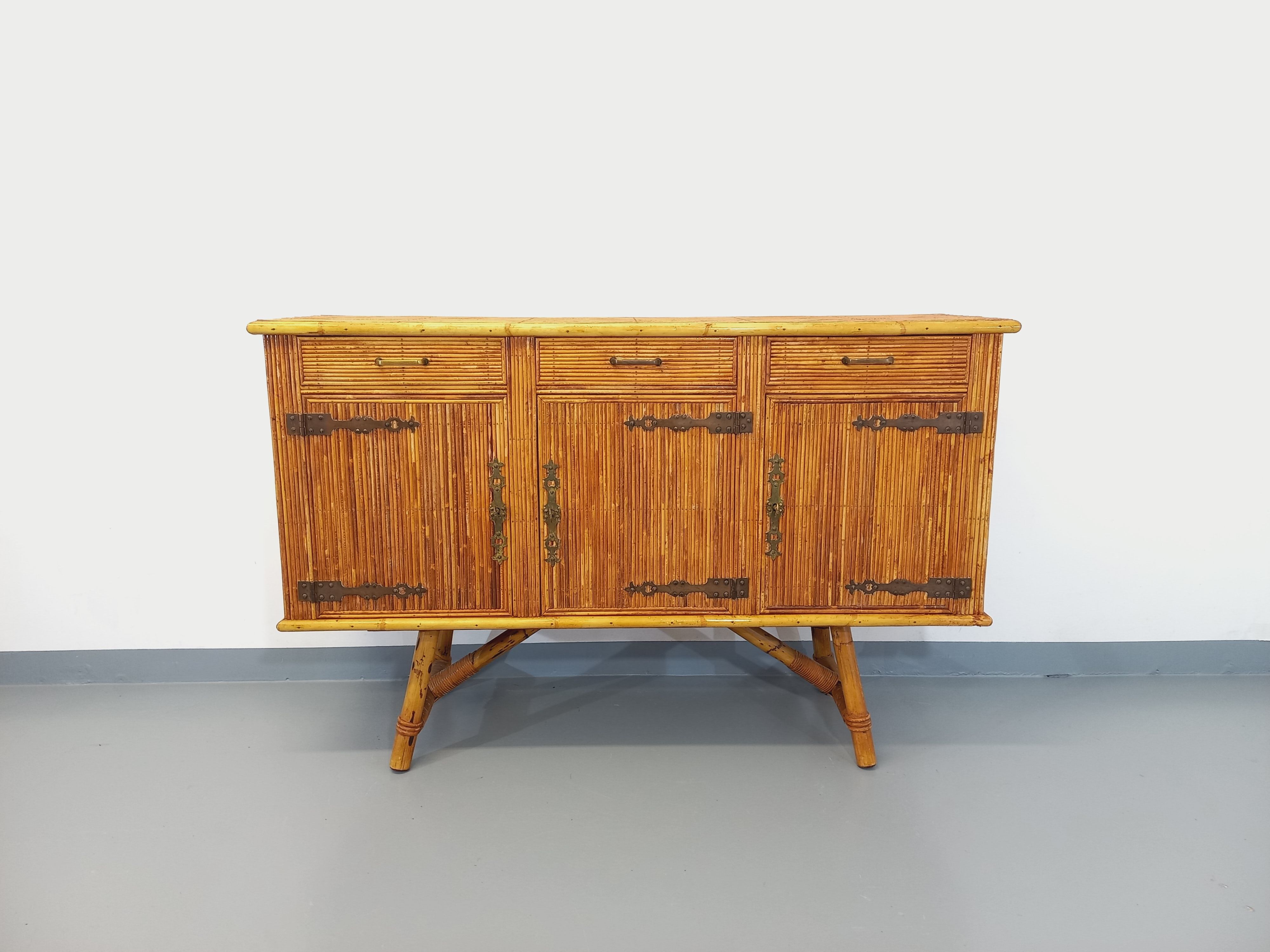 Vintage rattan sideboard from the 50/60s