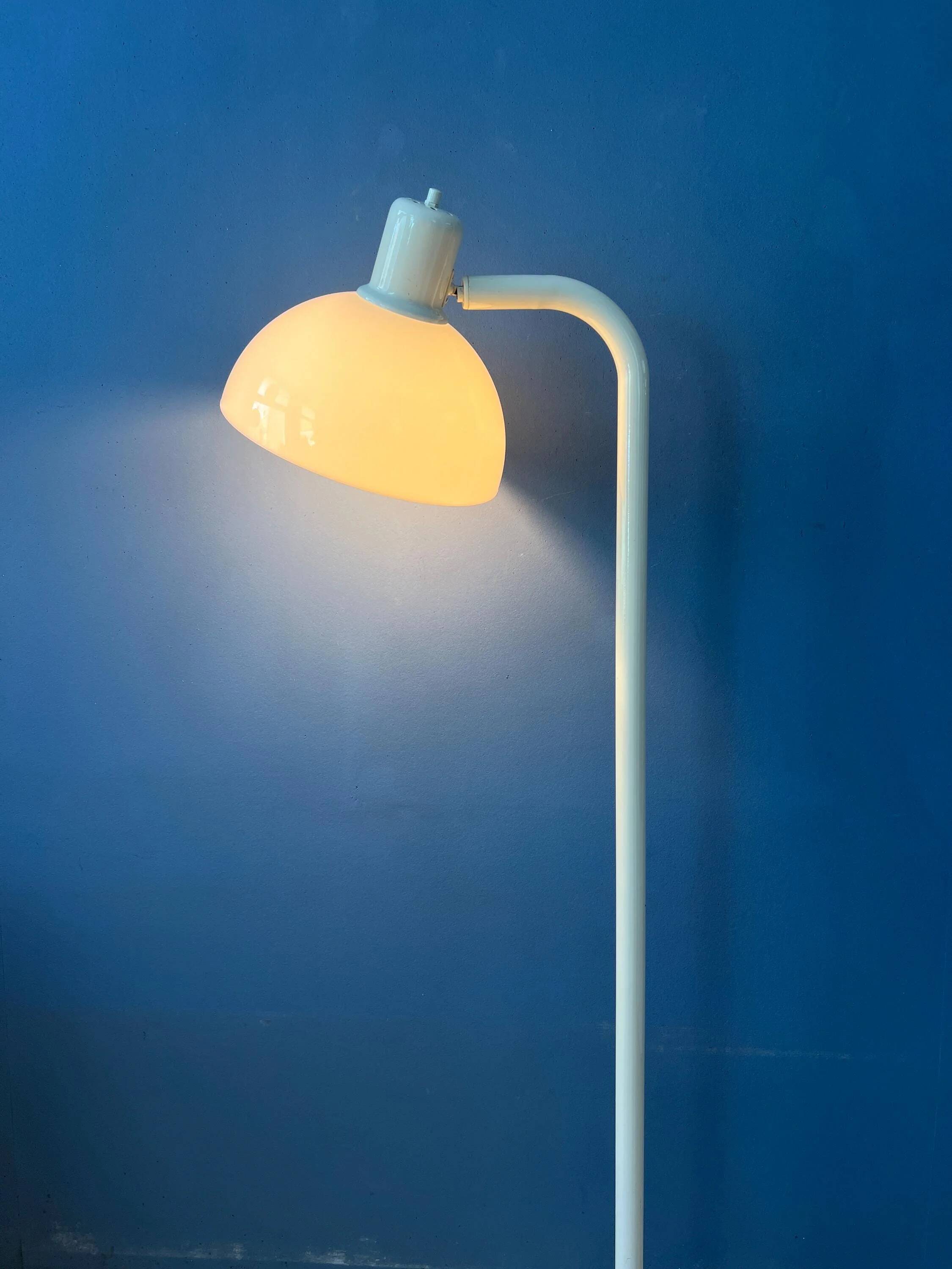 Vintage floor lamp in white metal with acrylic shade.
