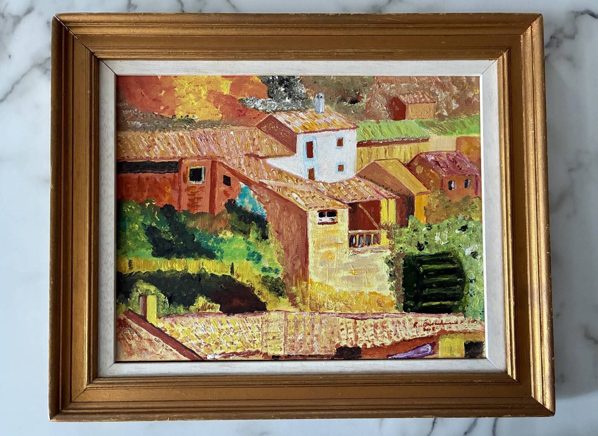 Tableau Village in the sun