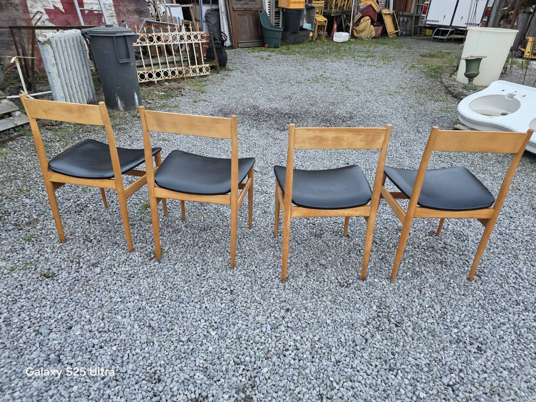 4 chaises scandinave en hêtre des années 60