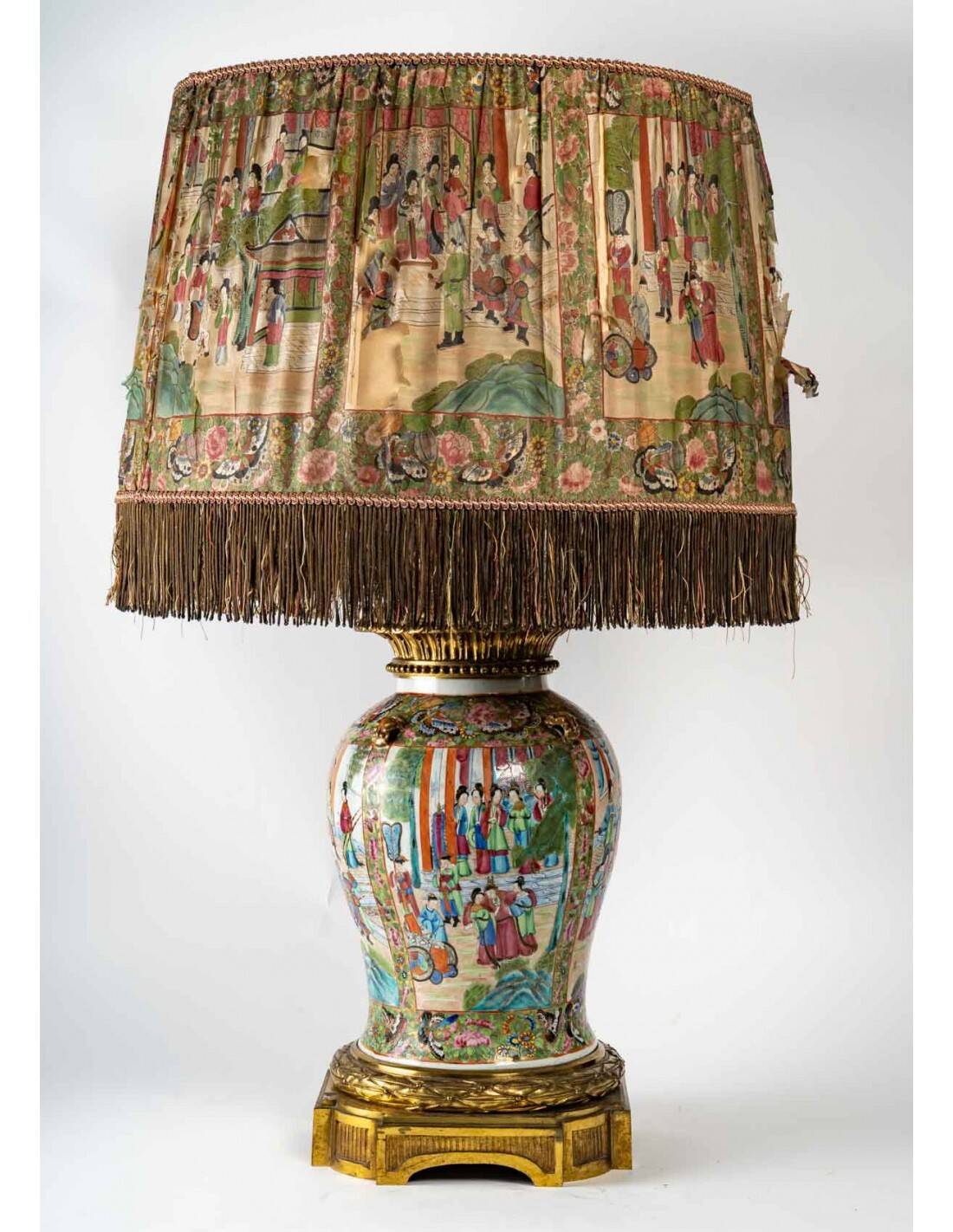 Very important Satsuma porcelain lamp