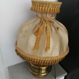 'Old oil lamp' bedside lamp
