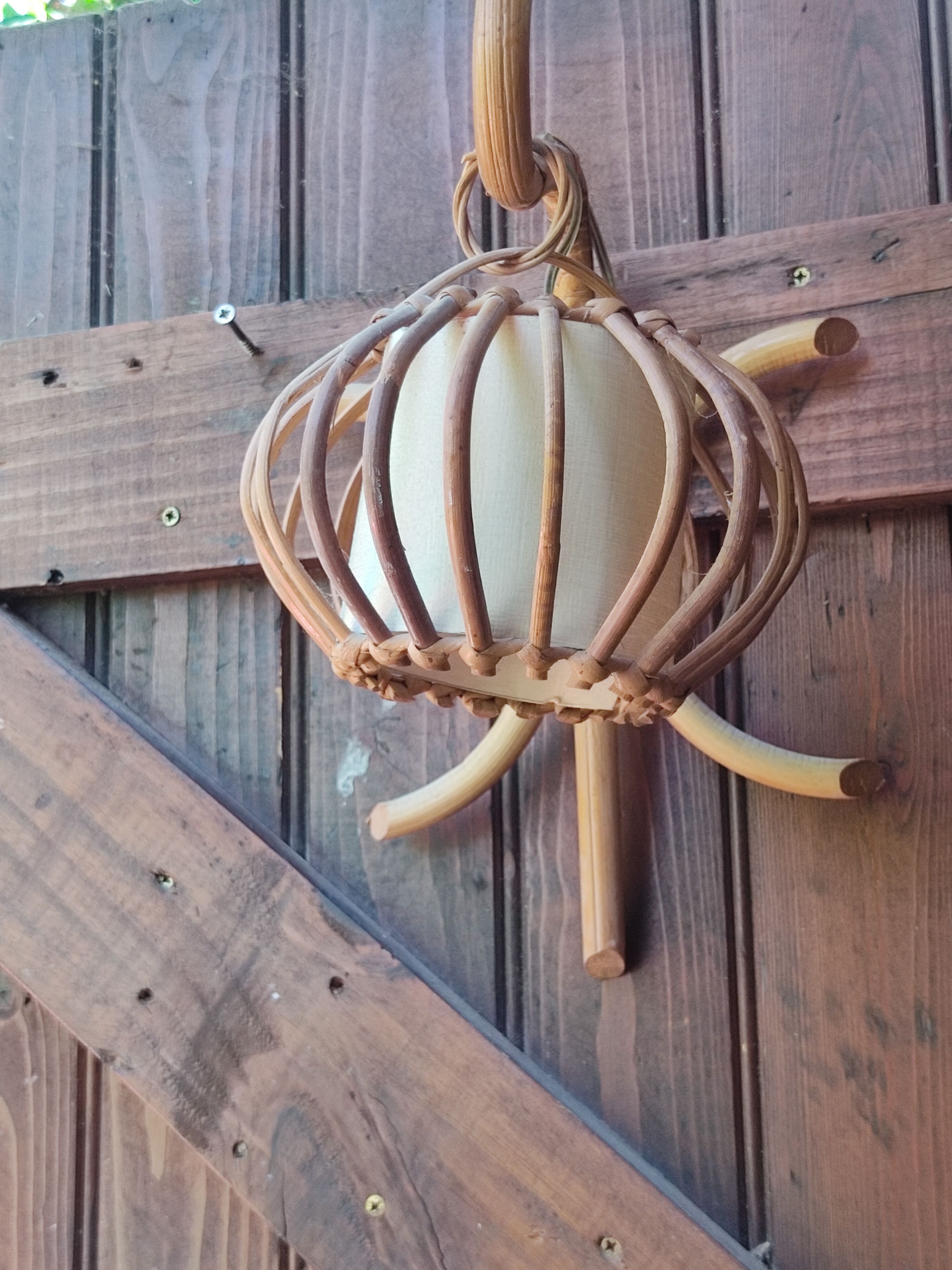 Paire d'appliques rotin vintage