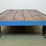 Grand chariot table basse industrielle bleue, 1960