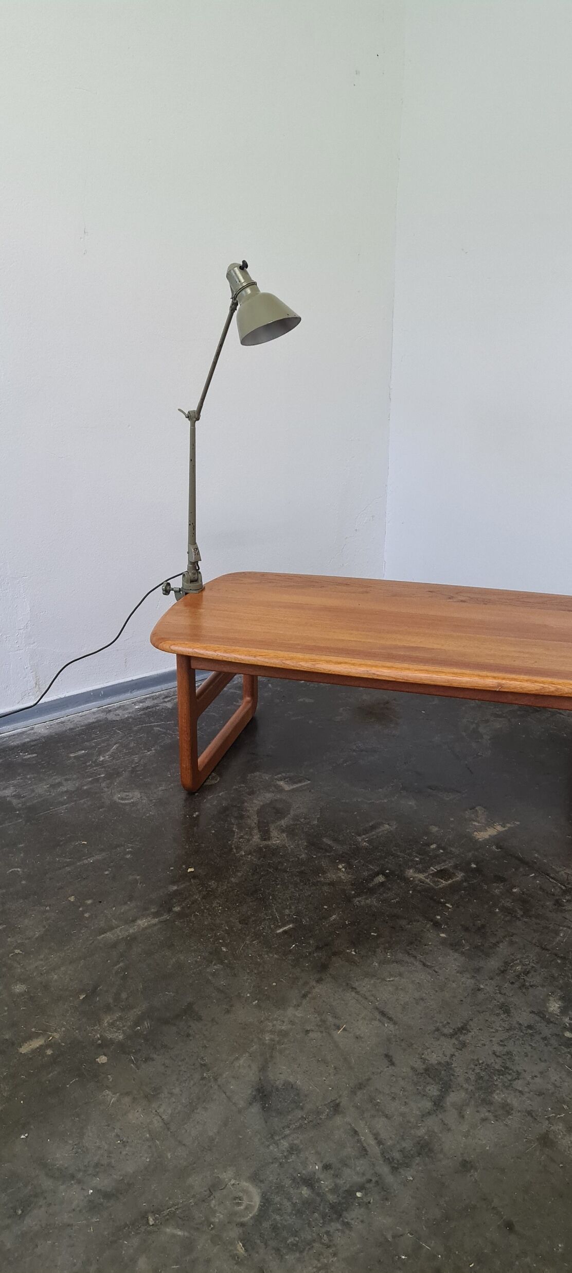 Vintage industrial articulated lamp by Sis