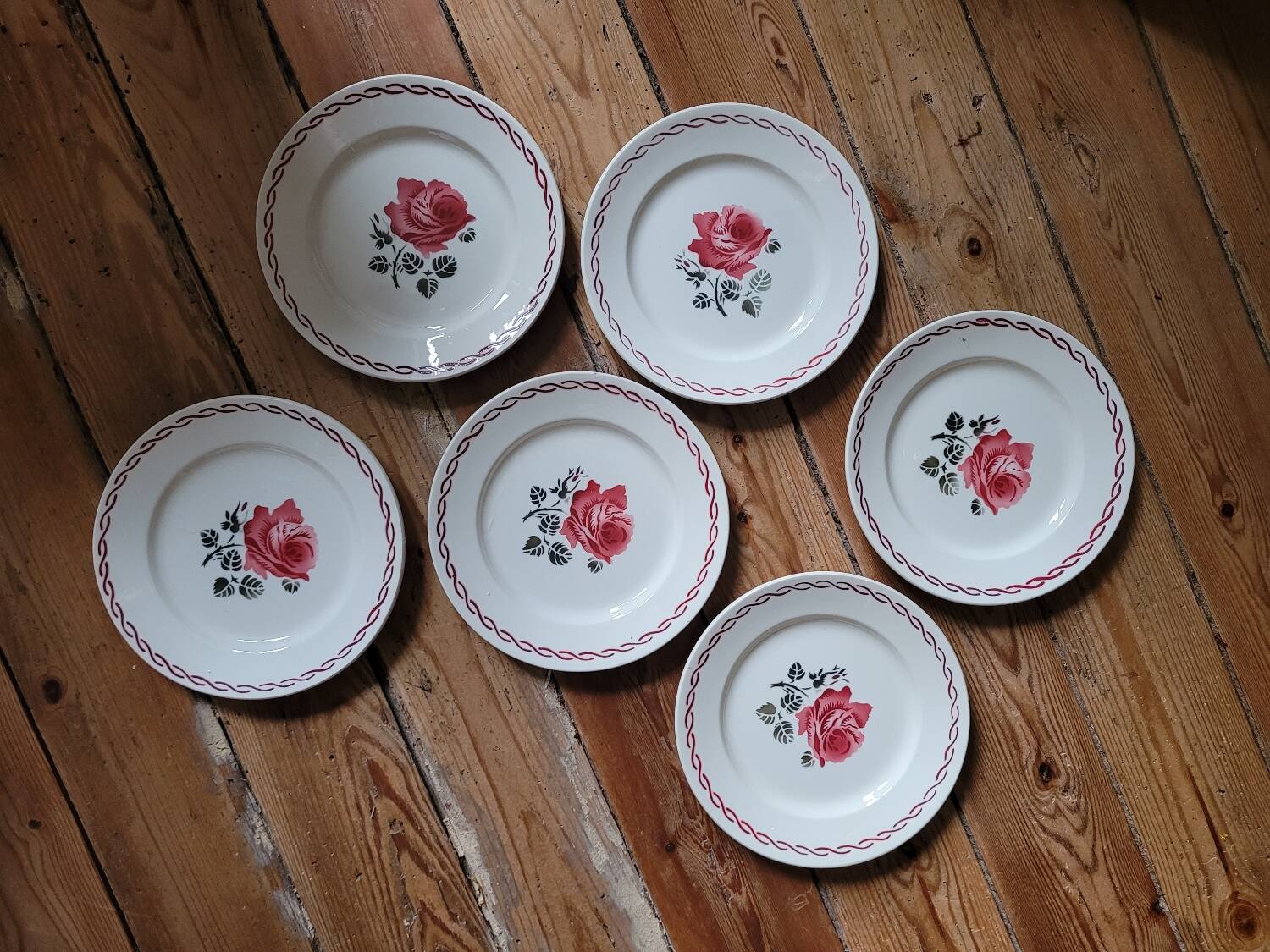 Lot n°1 de 6 assiettes à dessert Germaine de Badonviller