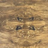 Guéridon anglais fin XIXème en placage de noyer, d'ébène et de buis