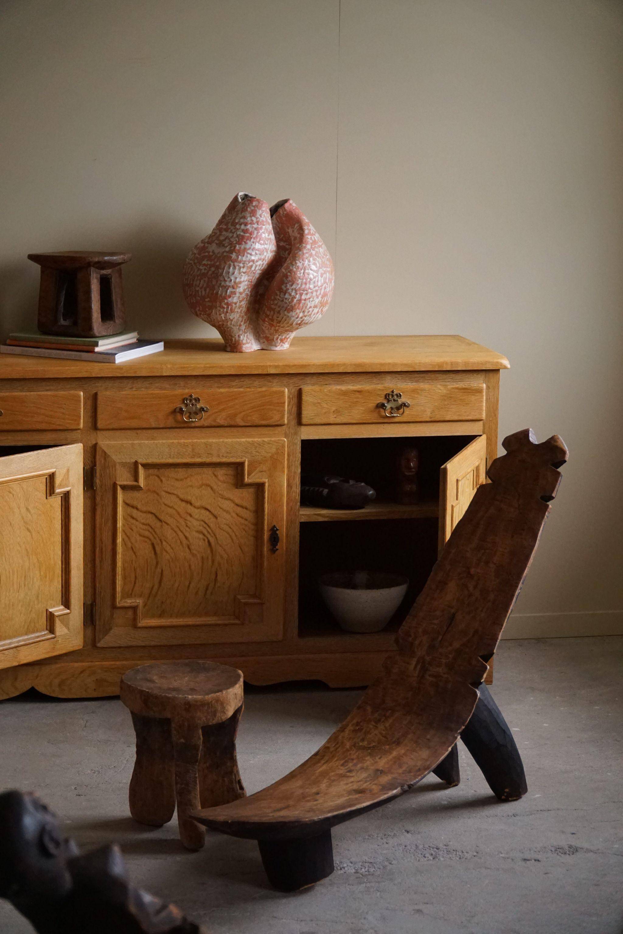 Rustic tribal Lobi chair from West Africa, Burkina Faso, Wabi Sabi, 1940s.