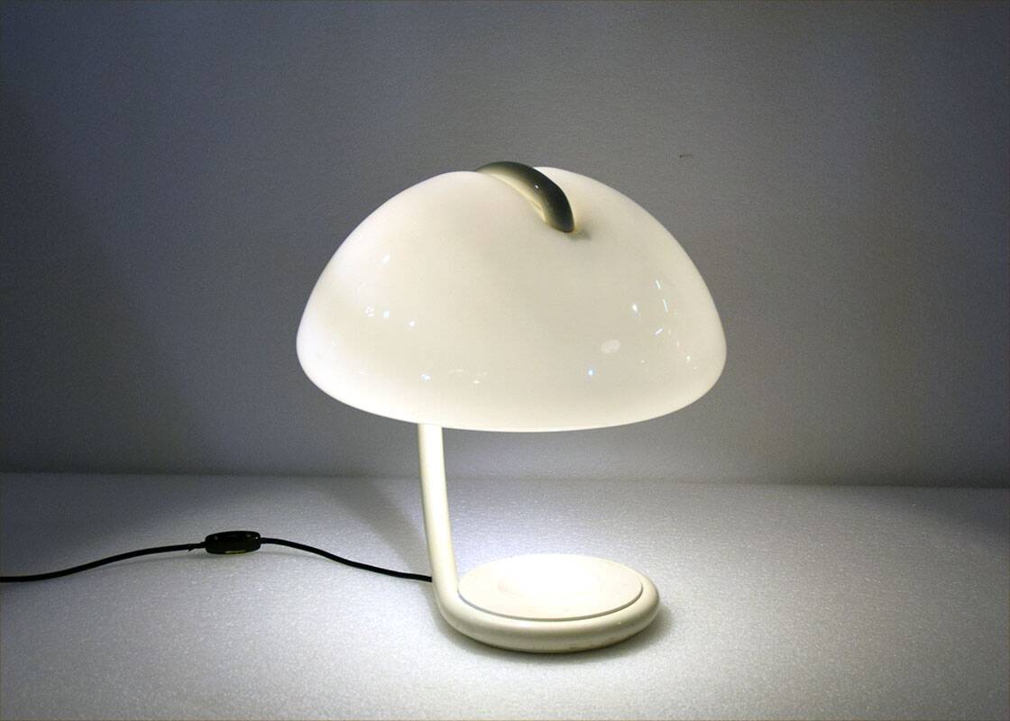 o Martinelli Serpente table lamp from the 1960s