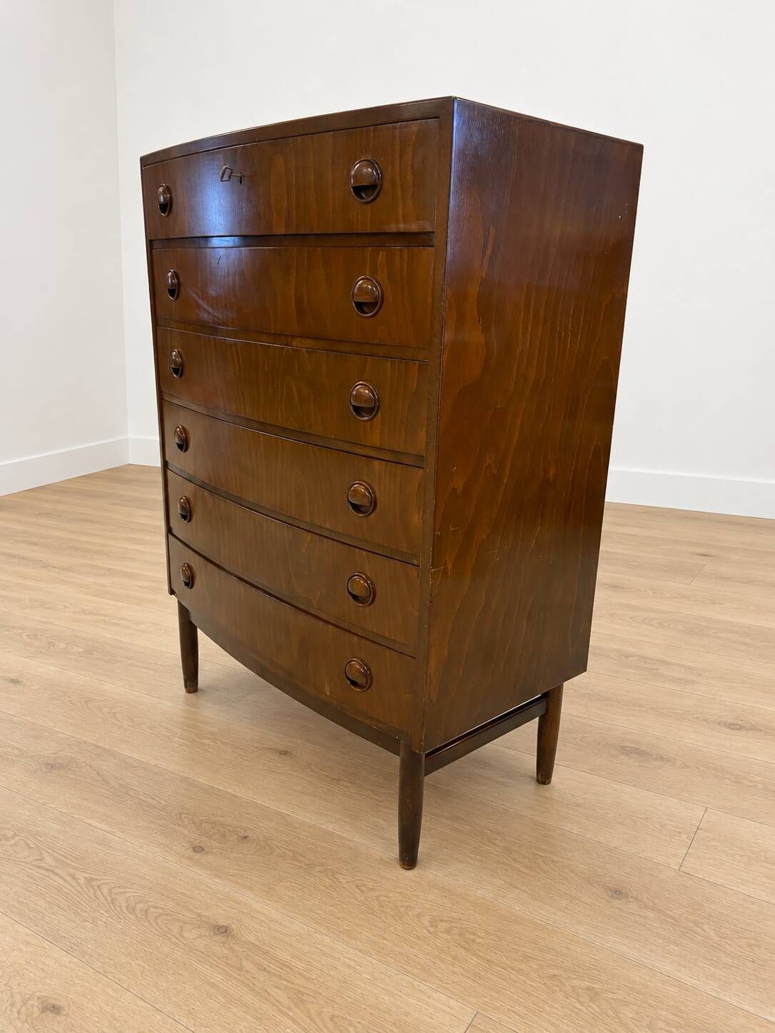 Commode haute en acajou danois vintage des années 1960.