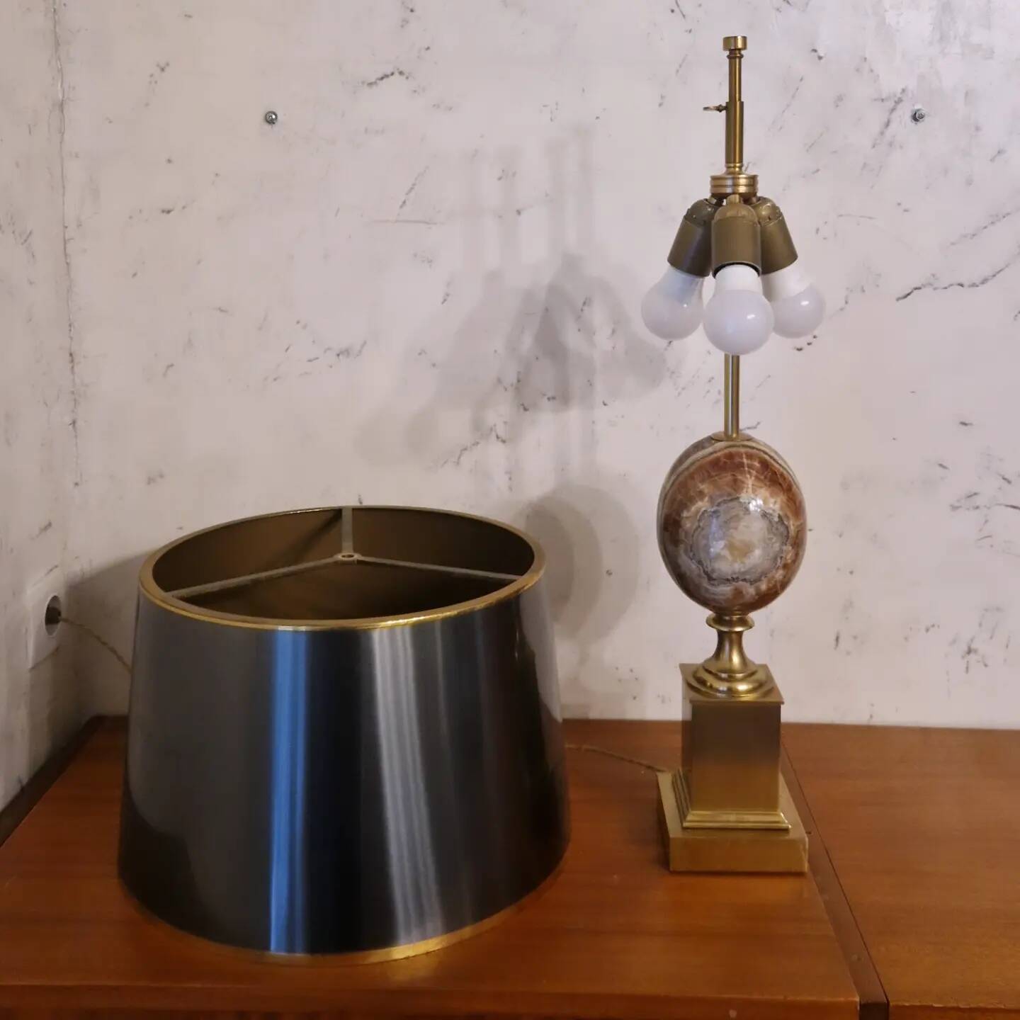 ée Charles Made in France signed, marble egg model from the 70's.